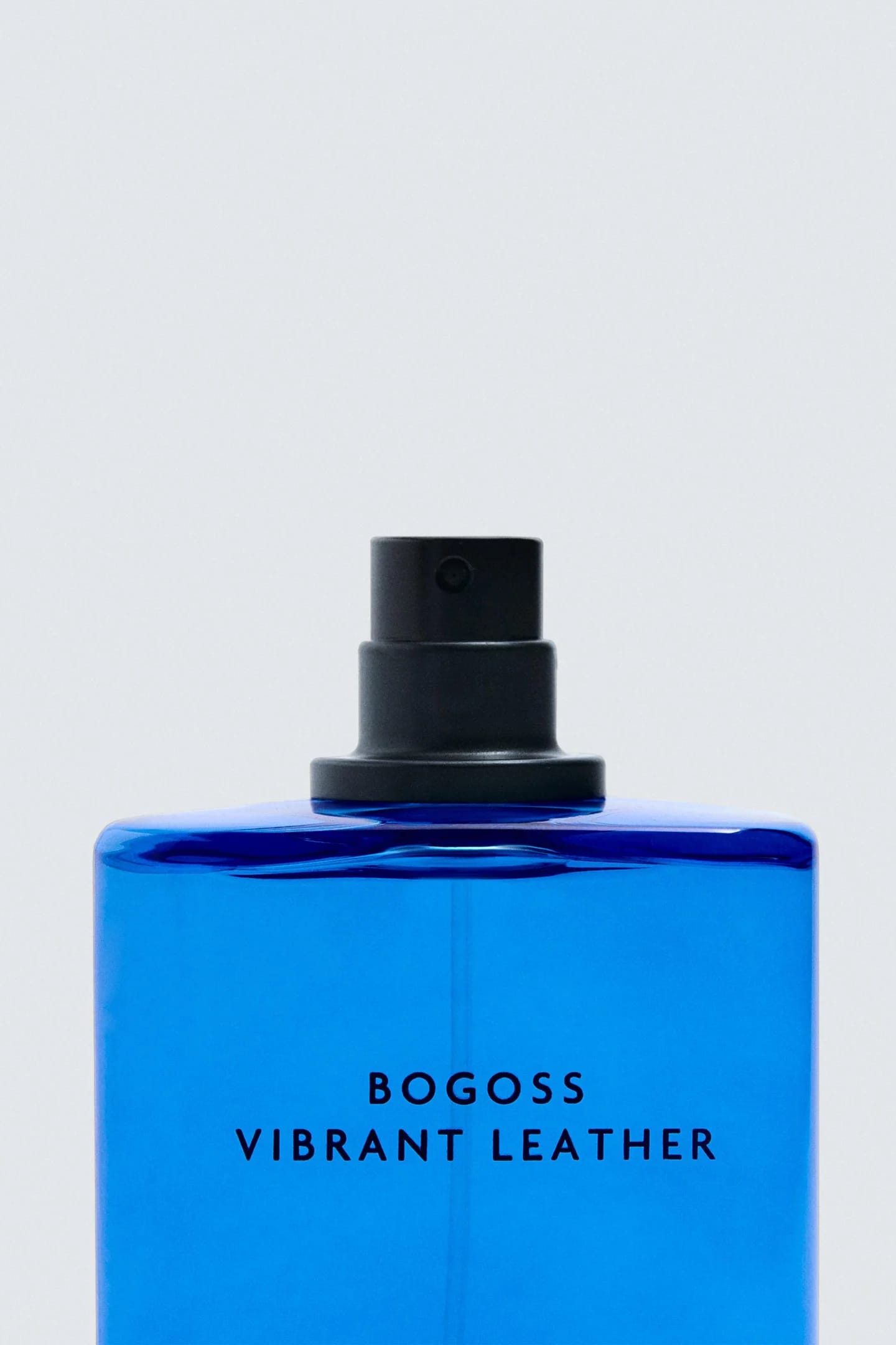 BOGOSS VIBRANT LEATHER АРОМАТИЗИРОВАННАЯ ВОДА 100 МЛ (3,4 Ж. УНЦИИ) - фото 2