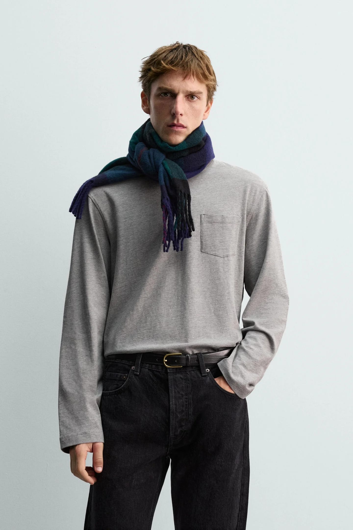 ФУТБОЛКА С ДЛИННЫМ РУКАВОМ И КАРМАНОМ AARON LEVINE X Zara - фото 2