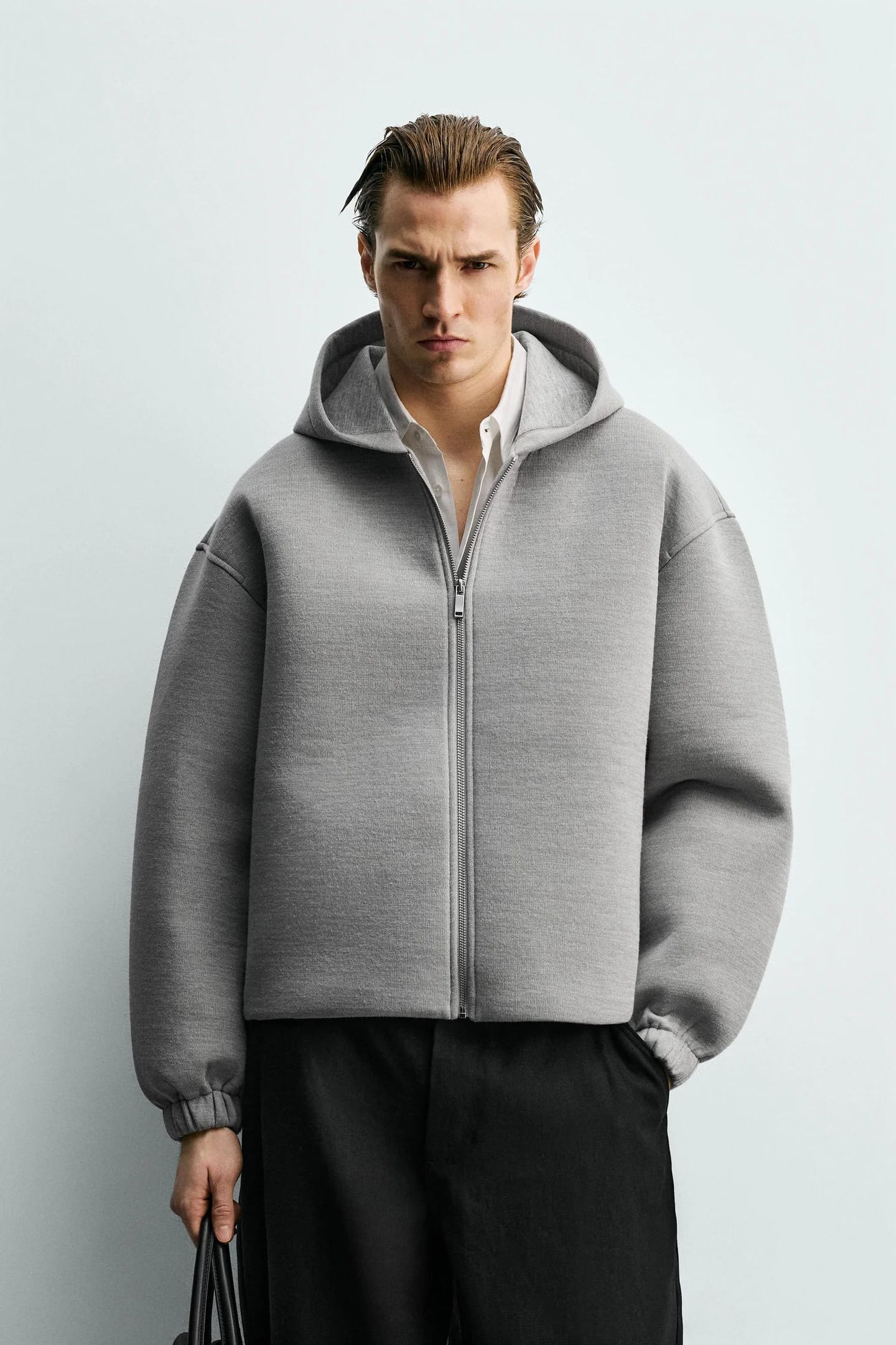 СВИТШОТ BOXY FIT НА МОЛНИИ