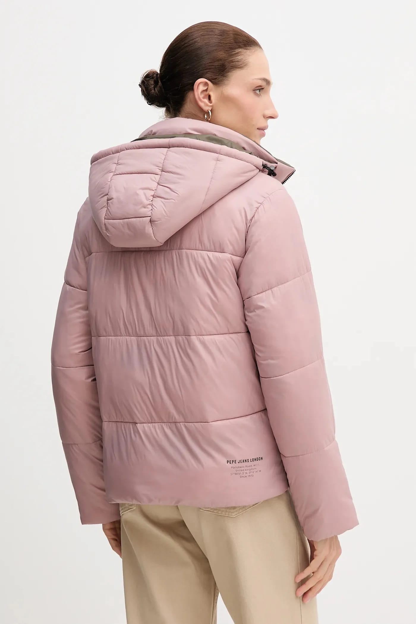 Куртка розовая для женщин - фото 3