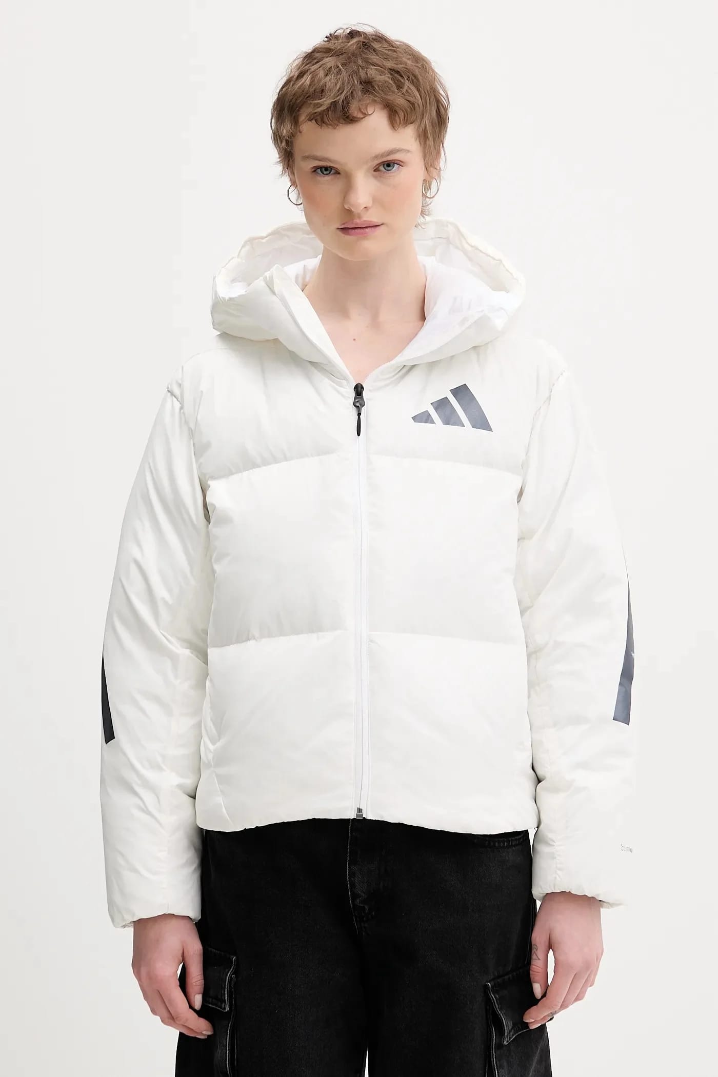 Пуховик Adidas x Z.N.E белый для женщин