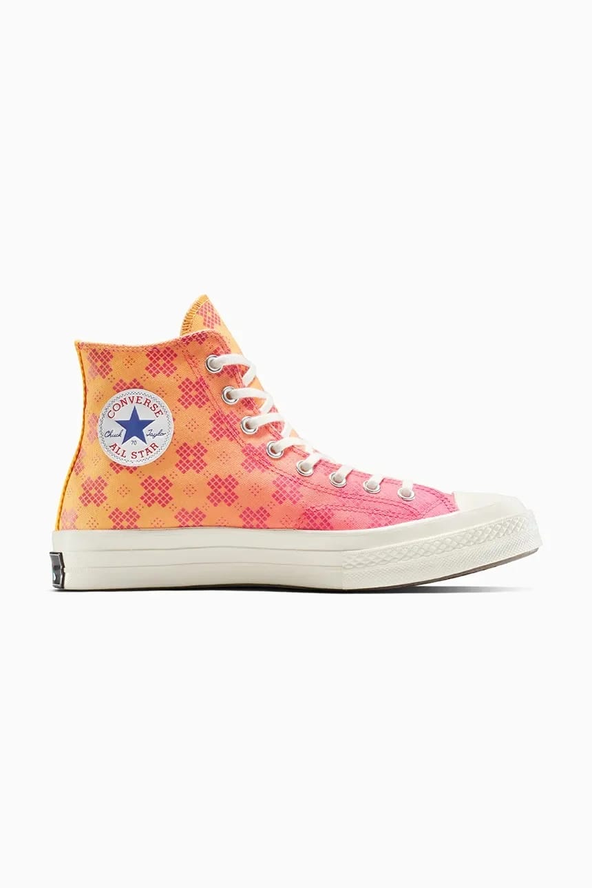 кроссовки Converse x Doraemon Chuck 70
