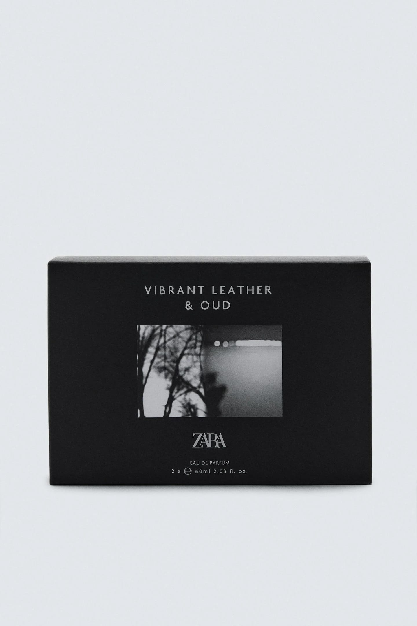 VIBRANT LEATHER + OUD VIBRANT LEATHER АРОМАТИЗИРОВАННАЯ ВОДА 2 X 60 МЛ (2,03 ЖЛ. УНЦИИ) - фото 2