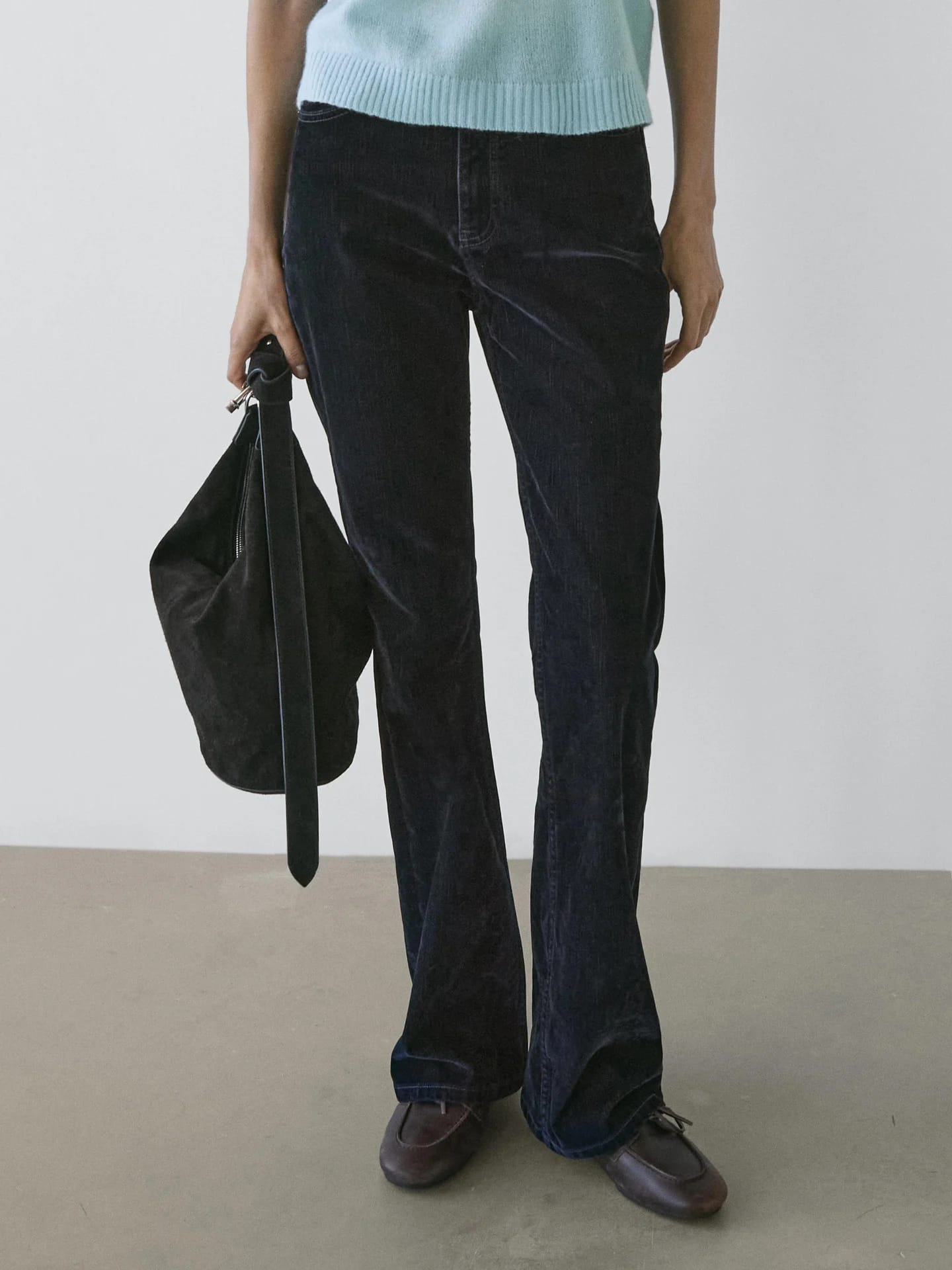 Джинсы Bootcut с завышенной талией в рубчик - фото 7