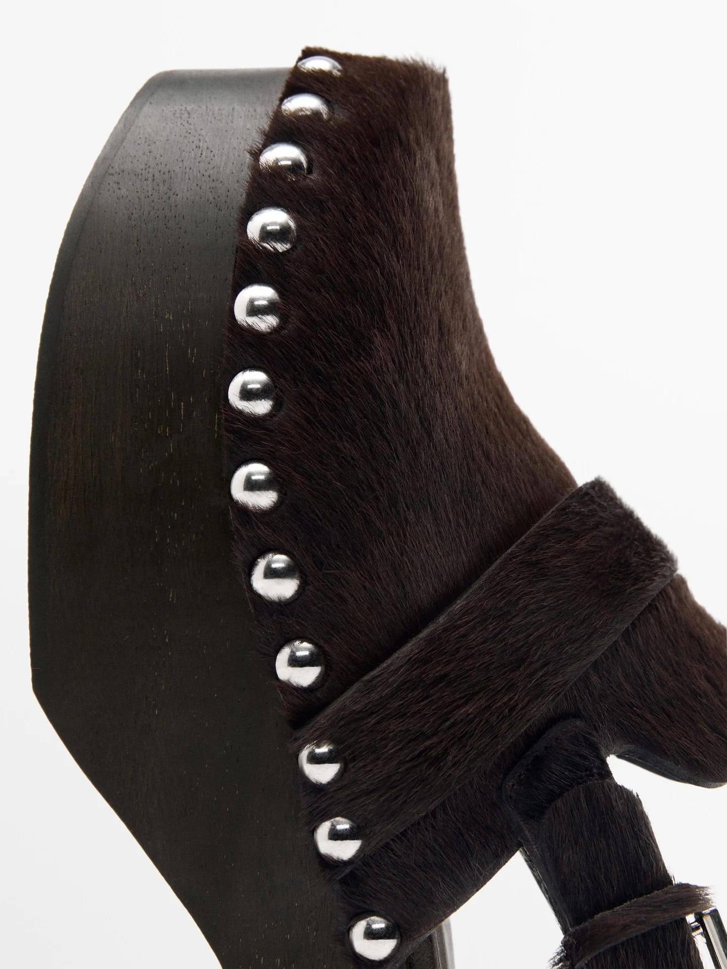 Кожаные сабо с щетиной на деревянной подошве. - фото 5