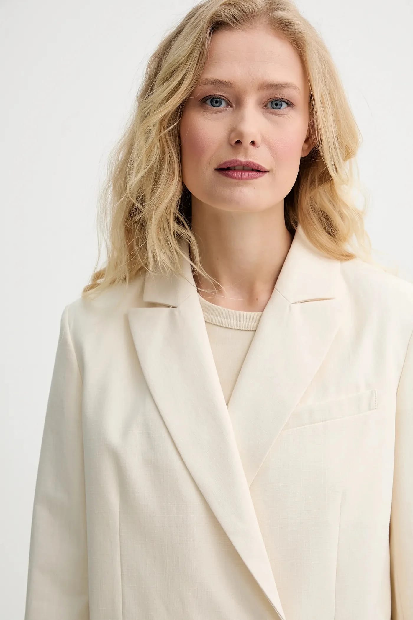 Женская двубортная куртка из хлопка Veste Lucy - фото 4