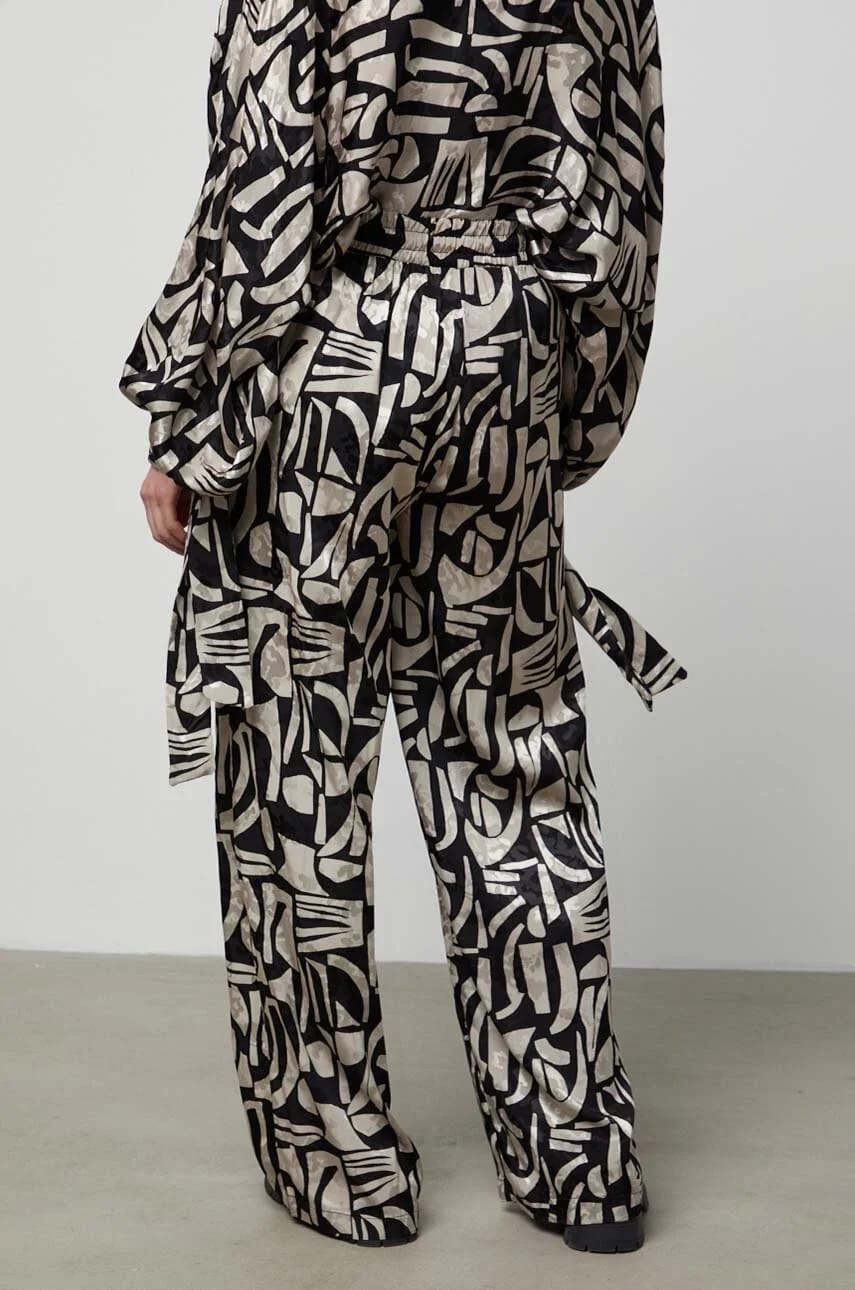 Брюки черные для женщин - фото 3