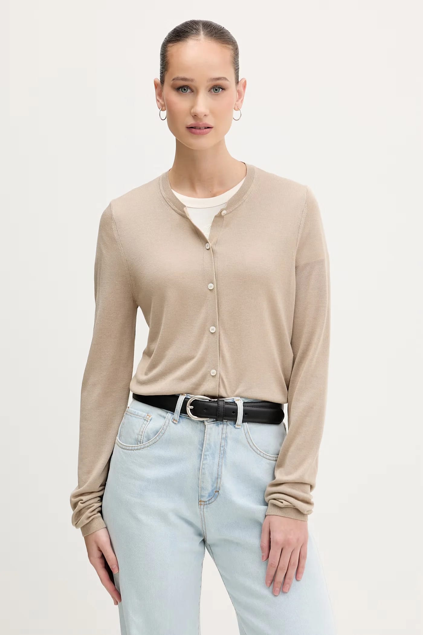 Женский кардиган с оттенком шелка от Sessira