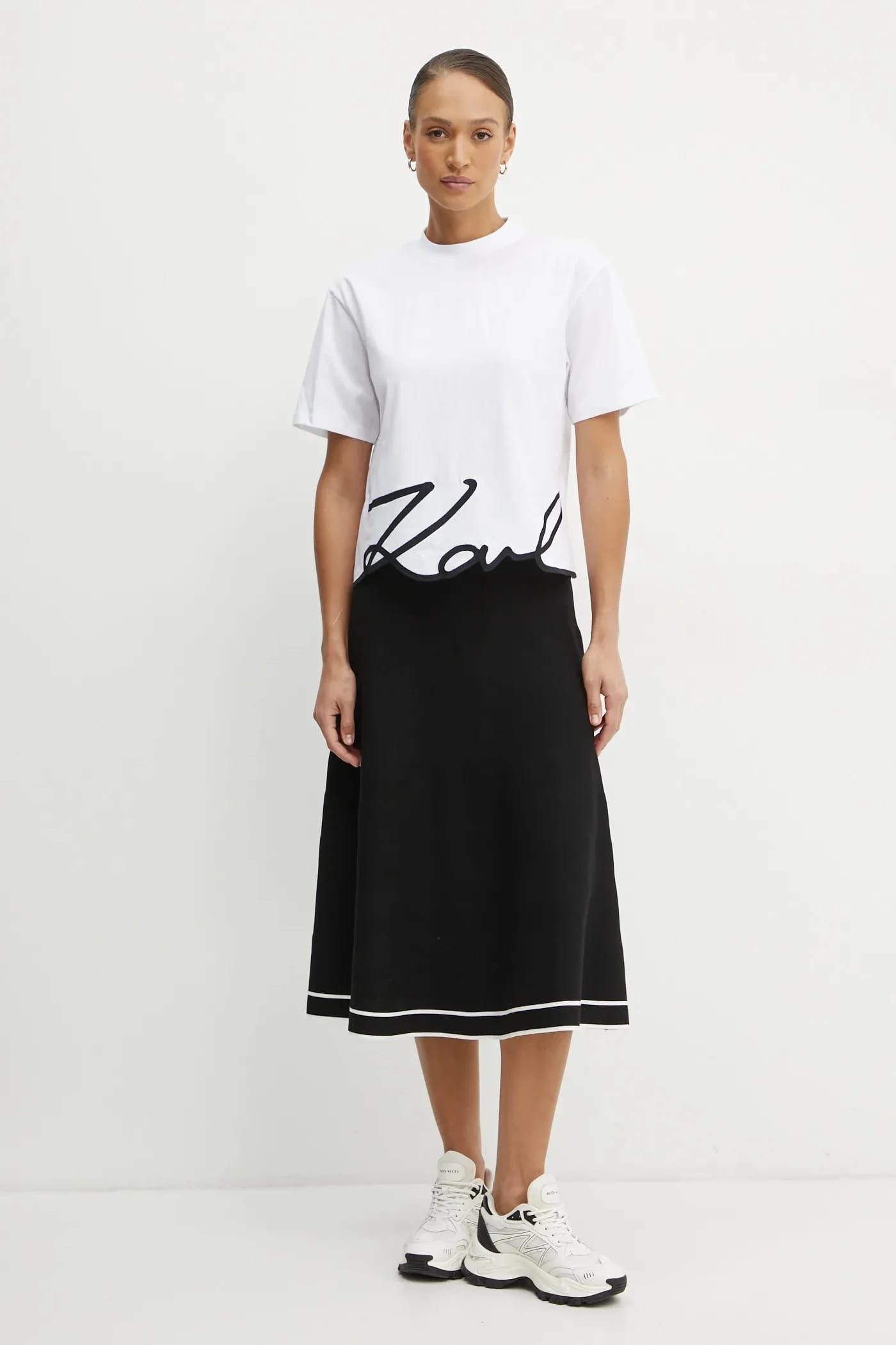 Хлопковая футболка KARL SIGNATURE белая для женщин - фото 2