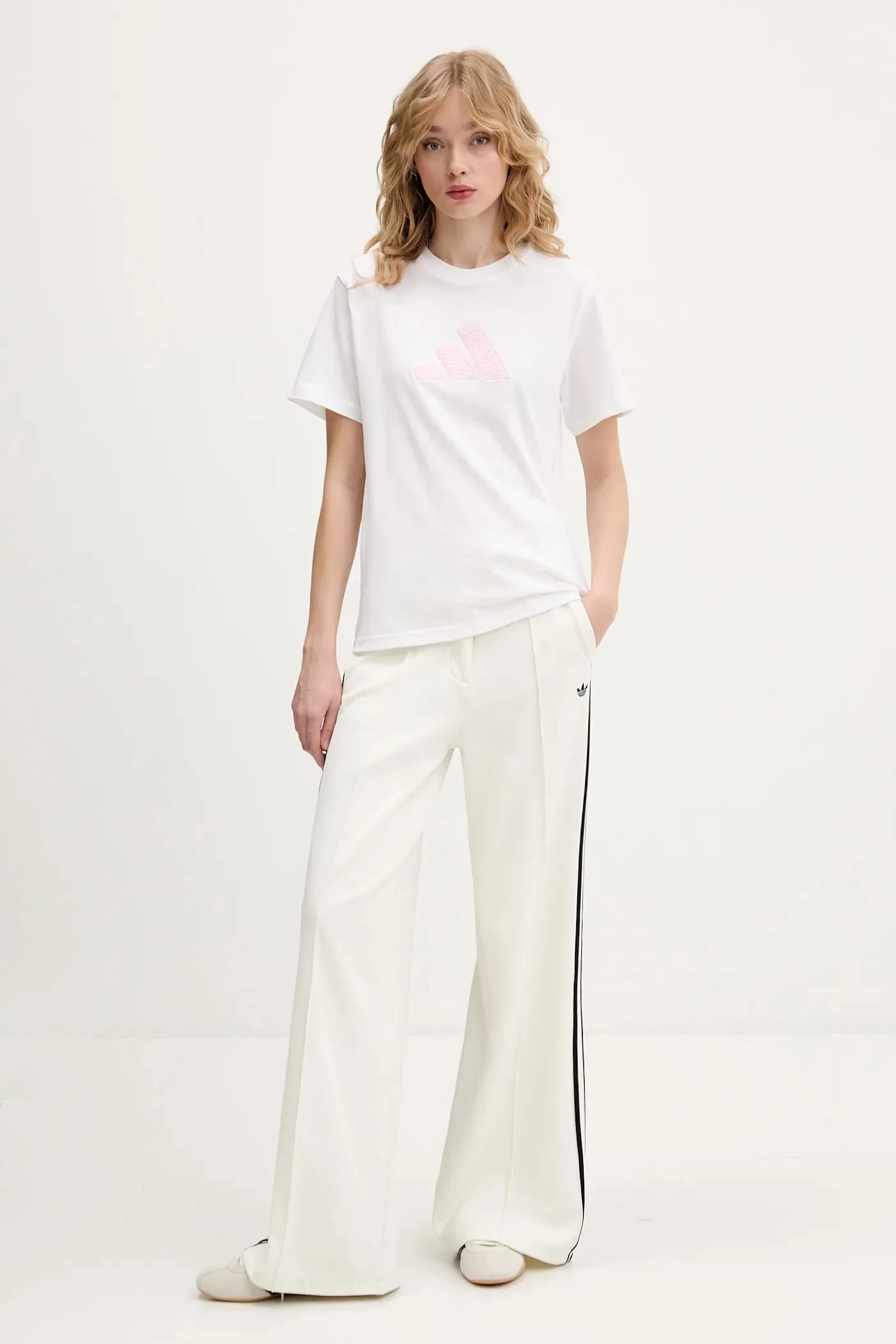 Хлопковая футболка белая для женщин - фото 2