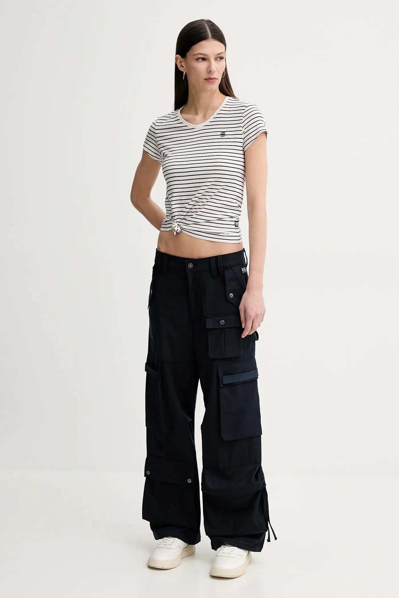 Хлопковая футболка в полоску eyben slim v t 2.0 бежевая для женщин - фото 2
