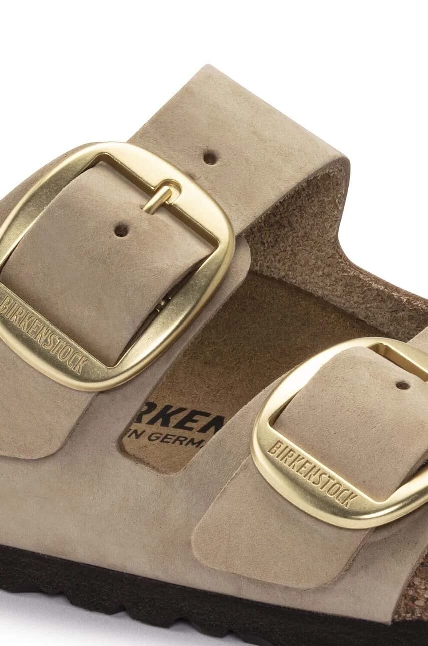 шлепанцы Arizona из нубука с большой пряжкой бежевые для женщин - фото 3