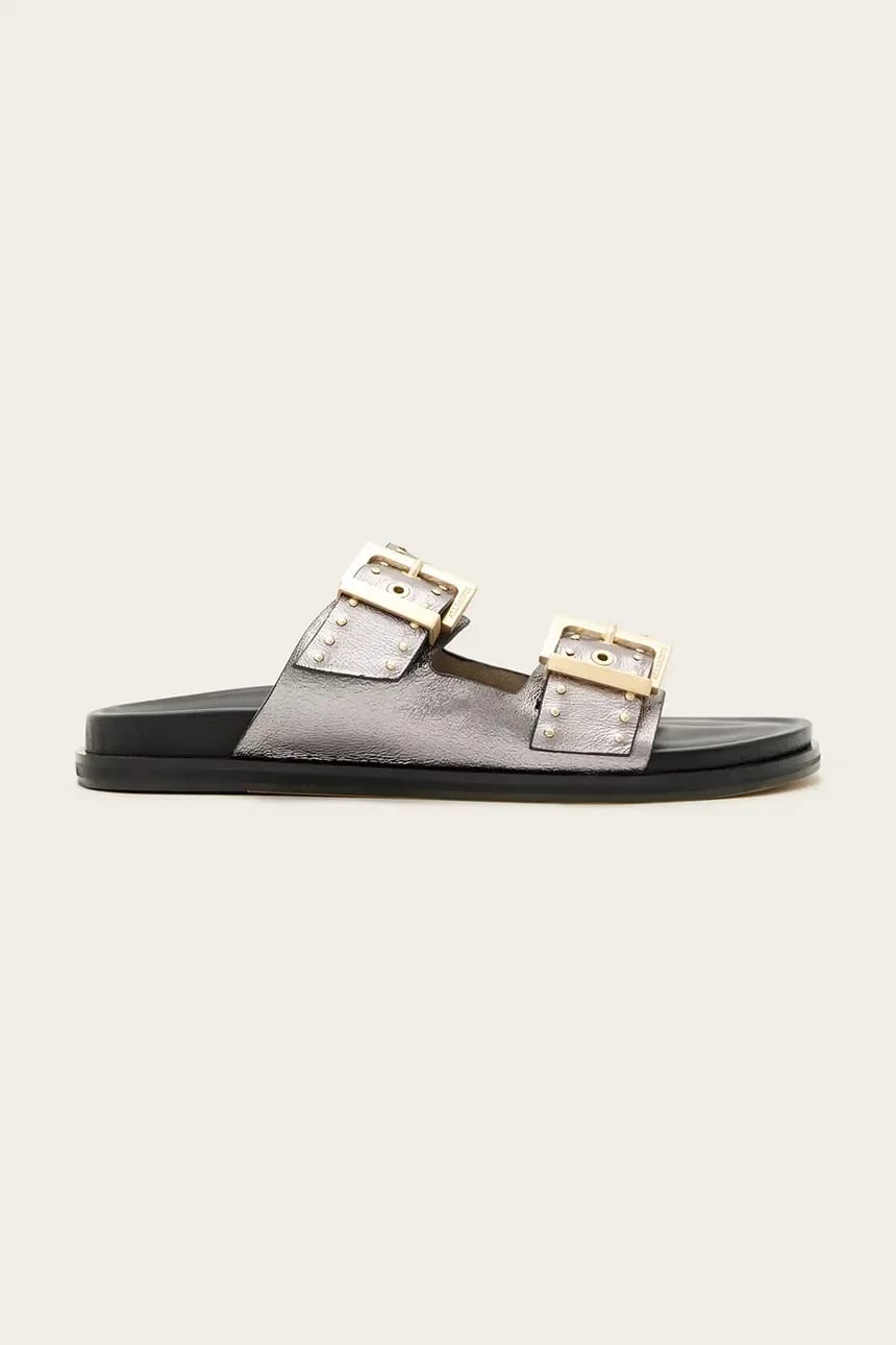 Кожаные шлепанцы Magda с заклепками Sandal
