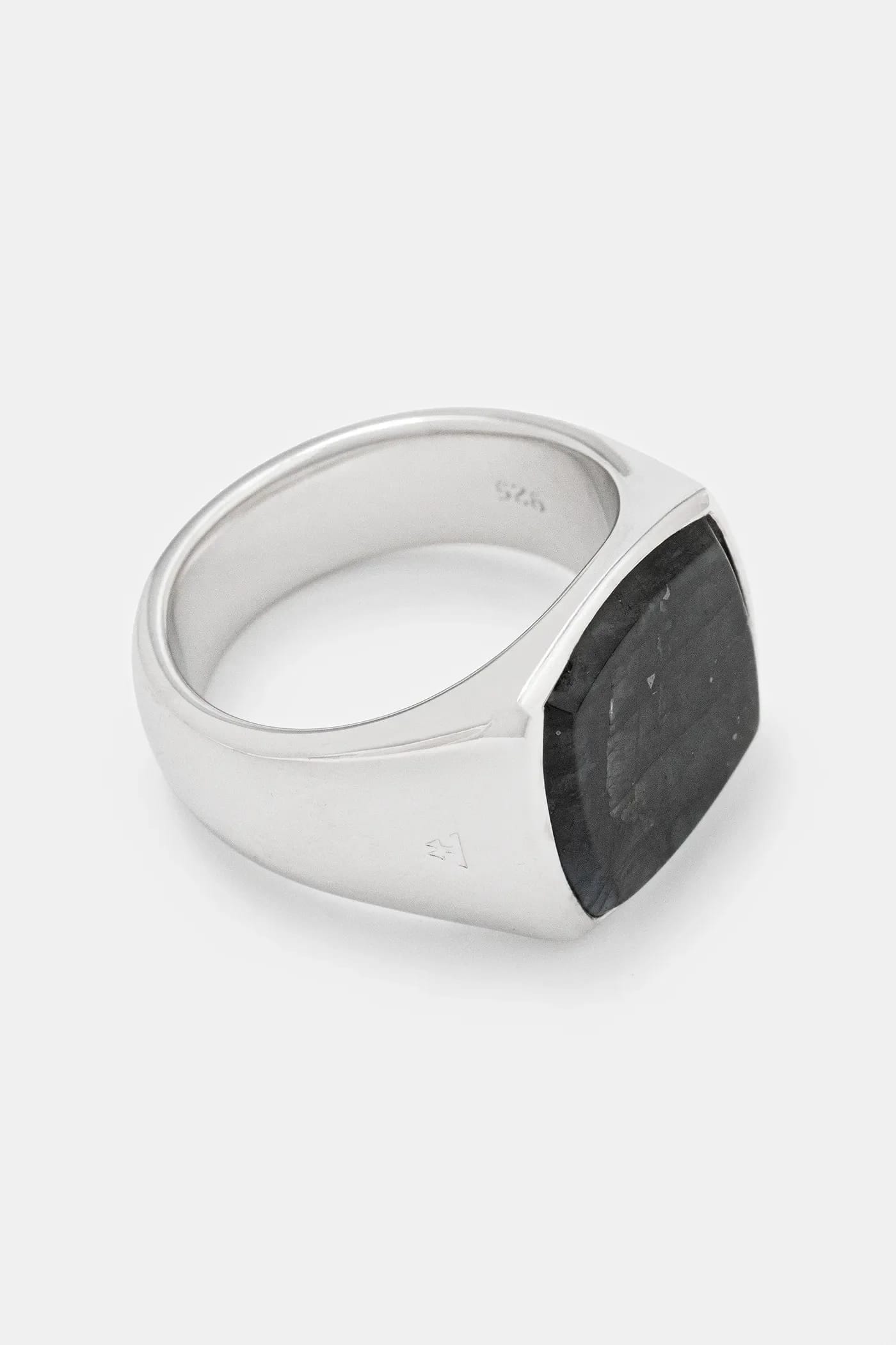 Серебряное кольцо Cushion Black с ларвикитом - фото 2