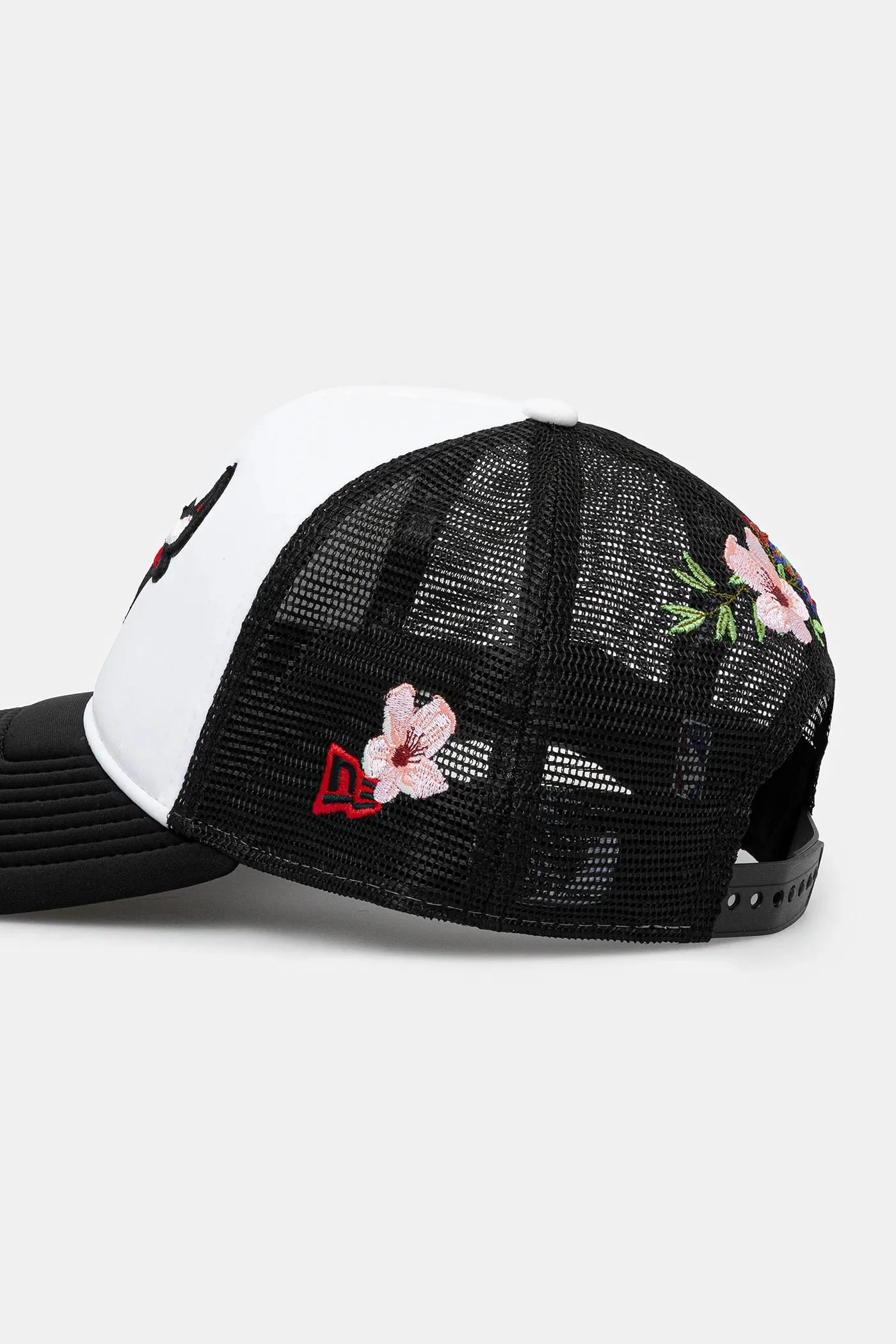 Кепка NBA Flower Trucker Bulls - фото 3