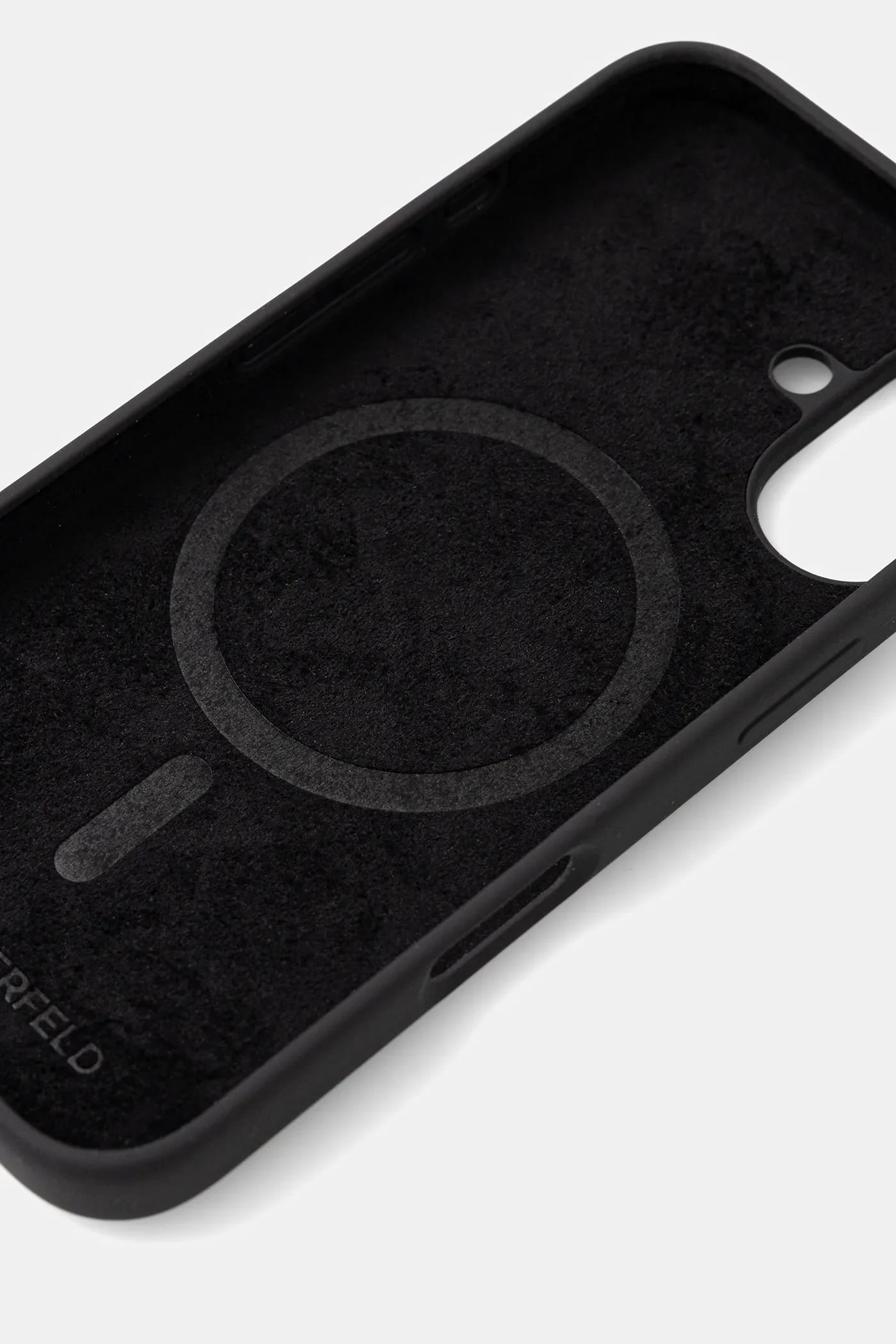 чехол для iPhone 16 6,1 дюйма черная для мужчин - фото 2