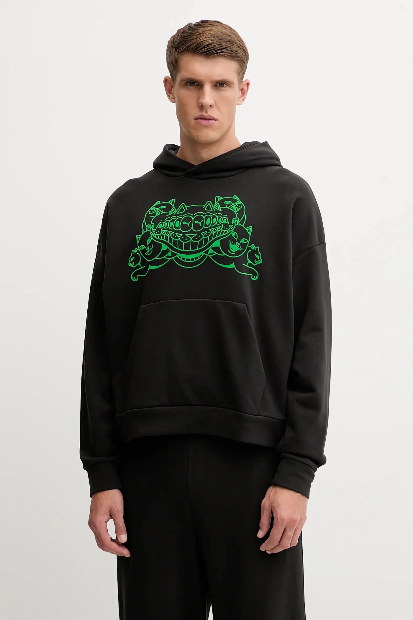 толстовка из коллаборации с RIPNDIP