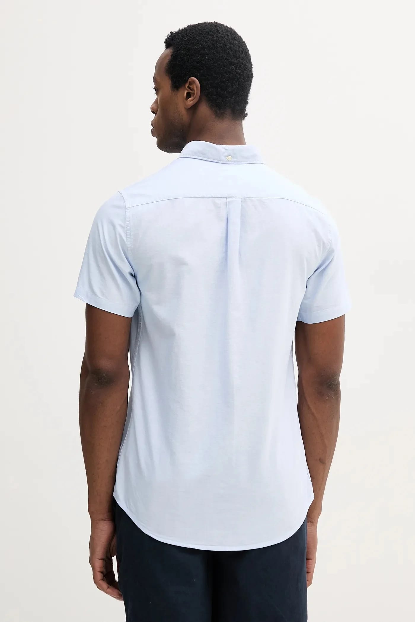 Мужская хлопковая оксфордская рубашка Oxtown S/S Tailored Shirt - фото 3
