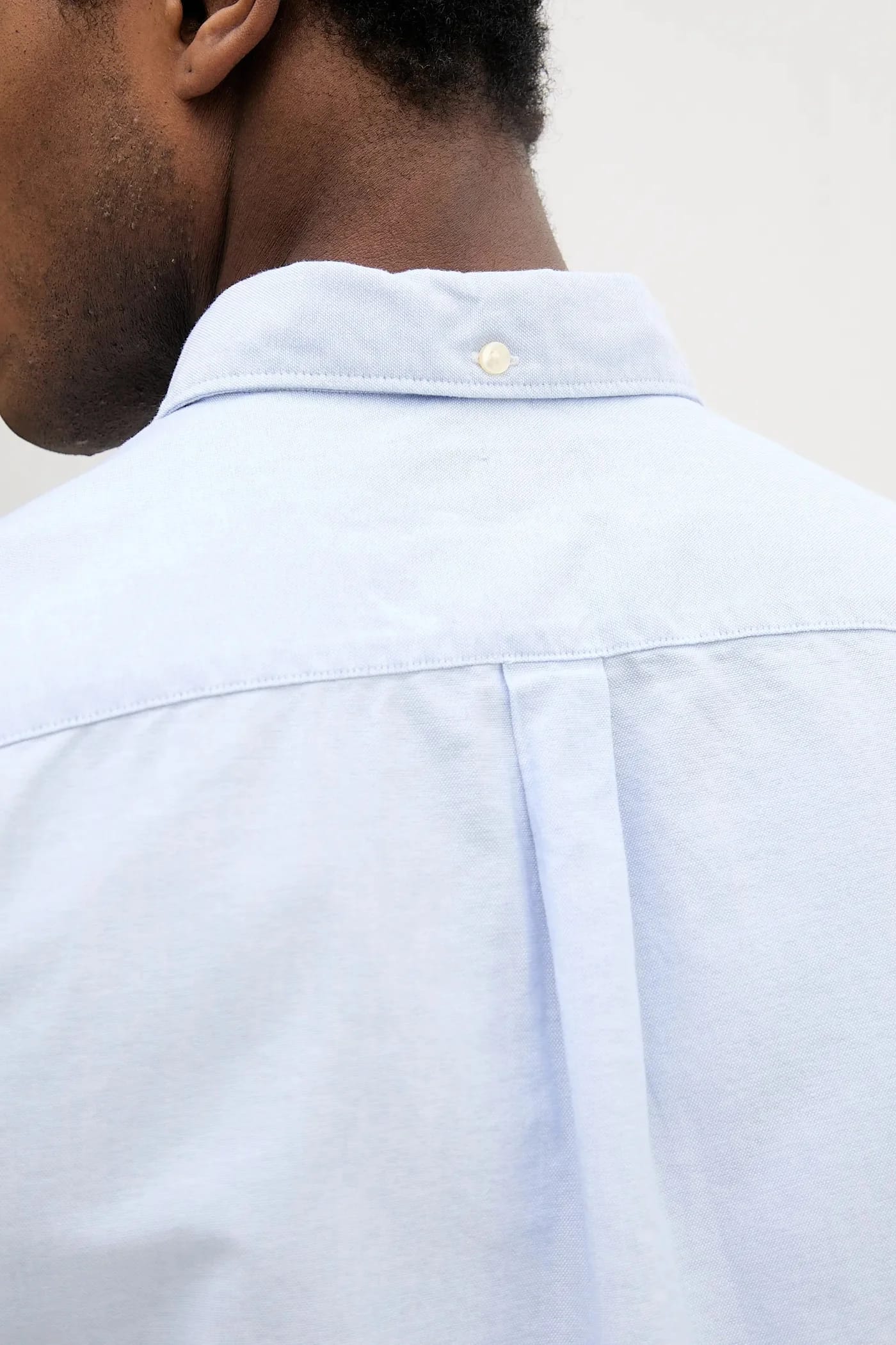 Мужская хлопковая оксфордская рубашка Oxtown S/S Tailored Shirt - фото 5