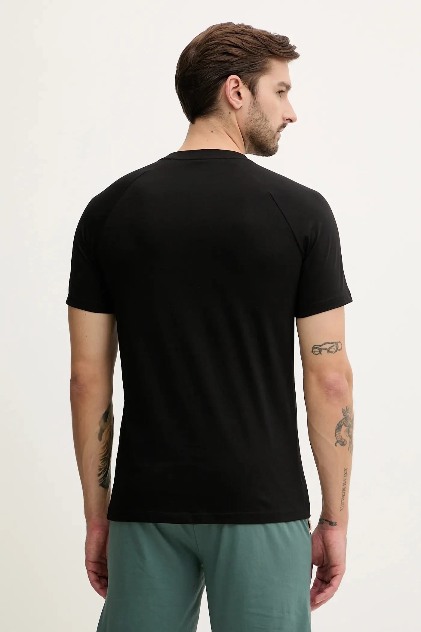 Хлопковая футболка RN Slim Fit черная для мужчин - фото 3