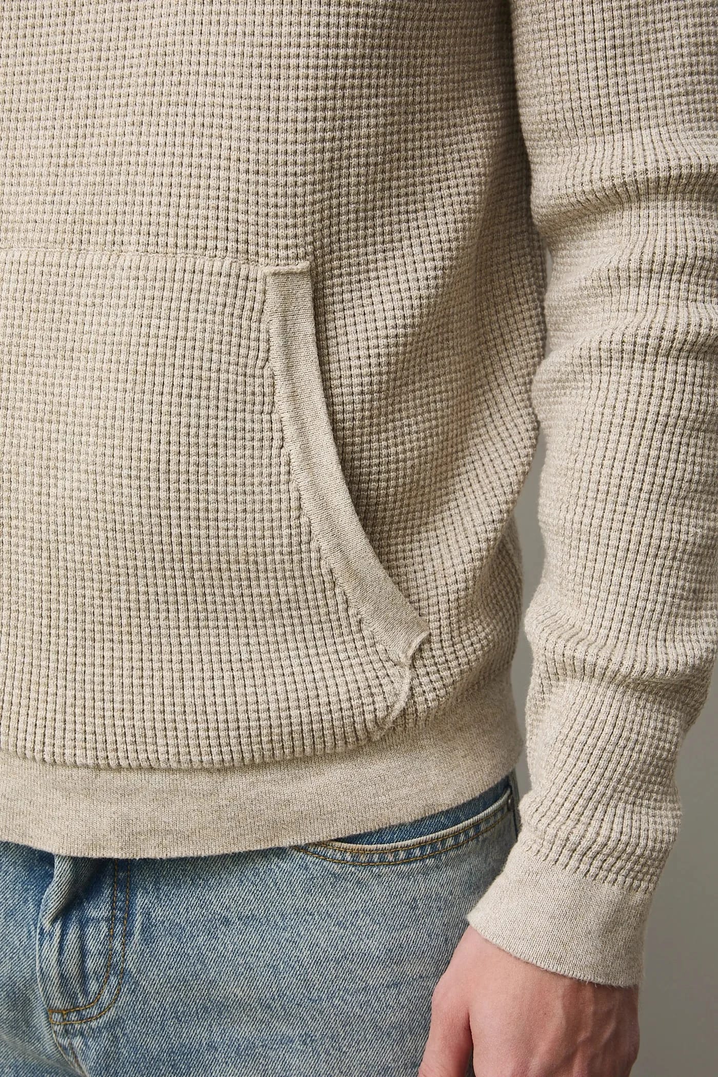 Свитер бежевый для мужчин - фото 5