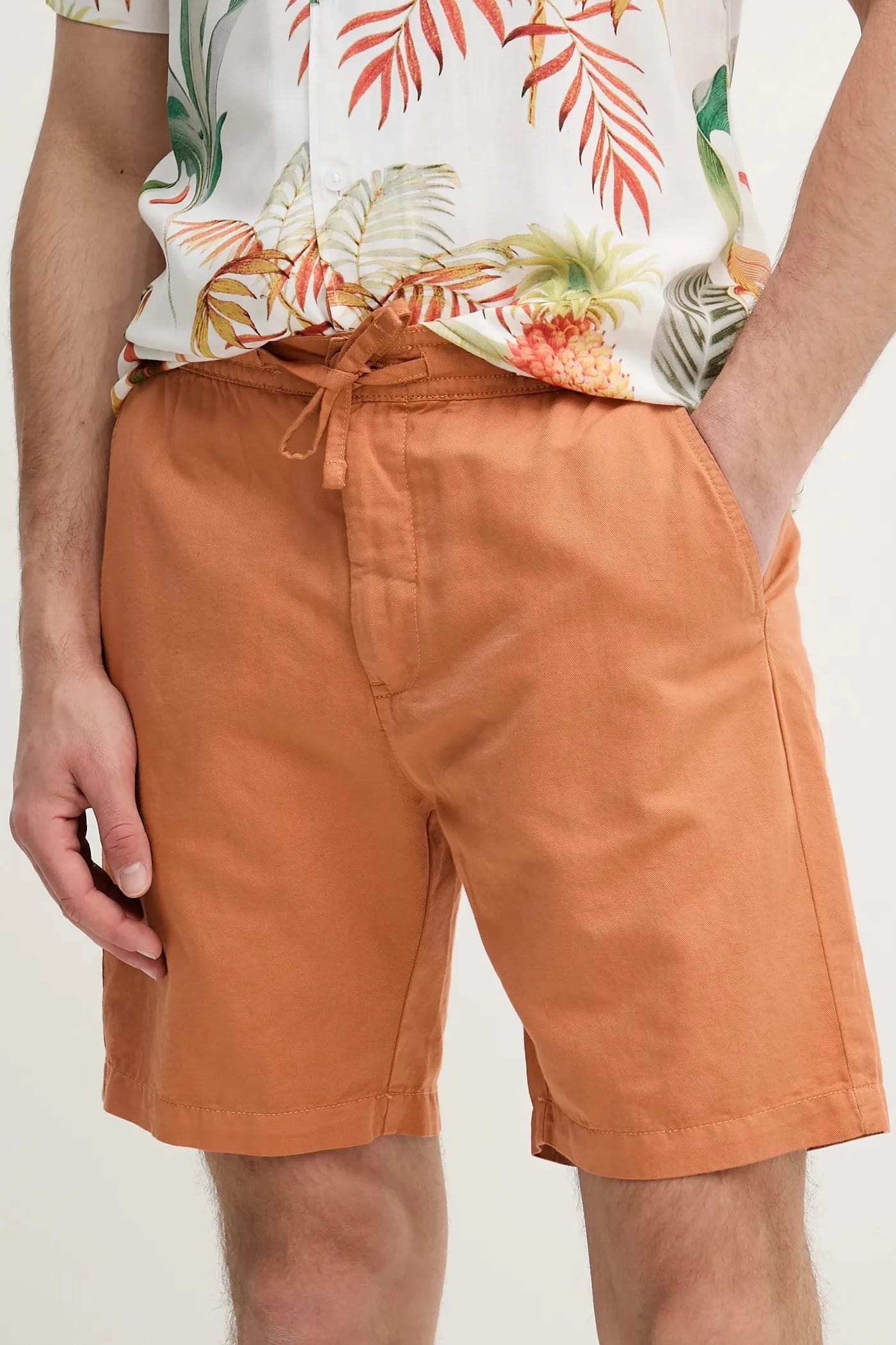 льняные шорты RELAXED LINEN SMART SHORTS