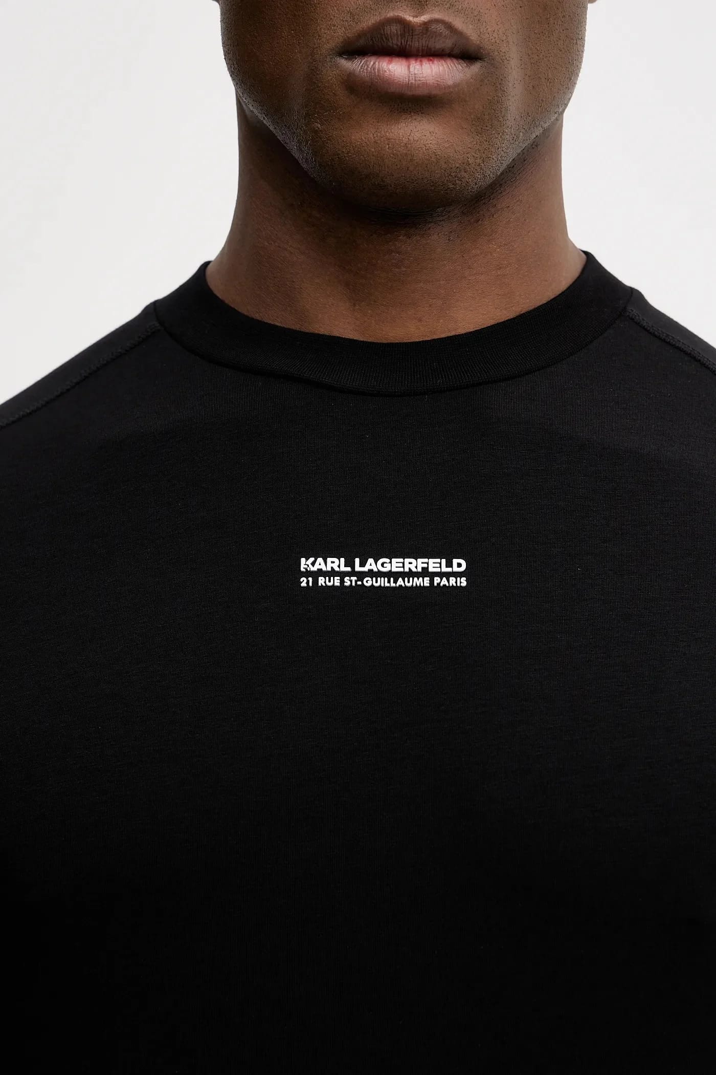 футболка черная для мужчин - фото 5