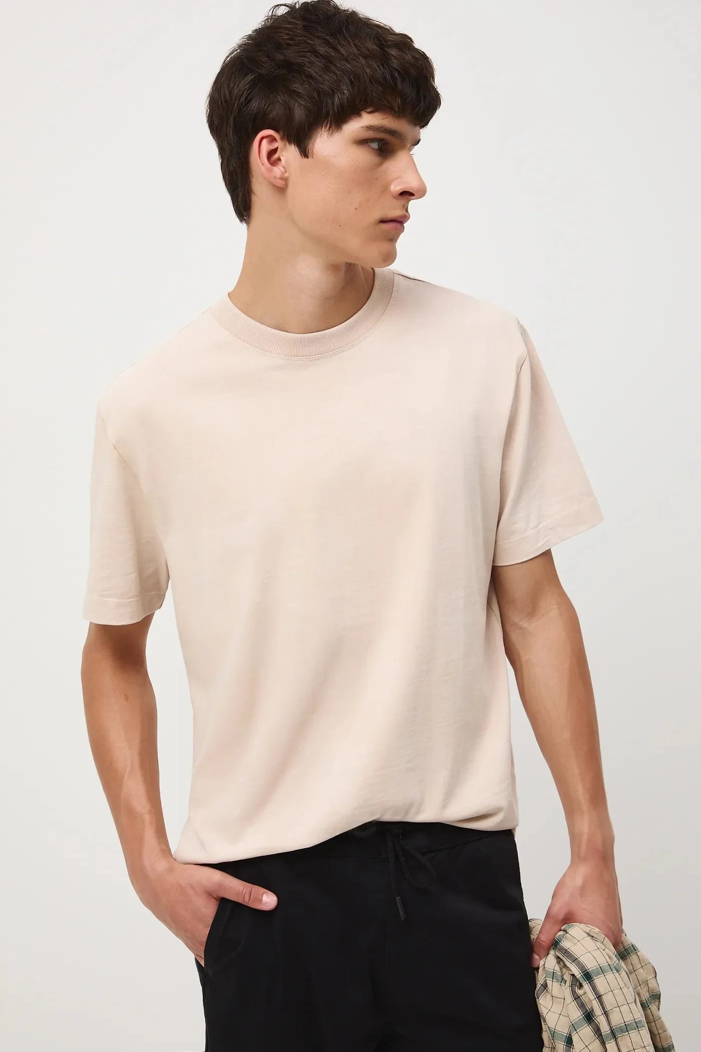 Хлопковая футболка бежевая для мужчин