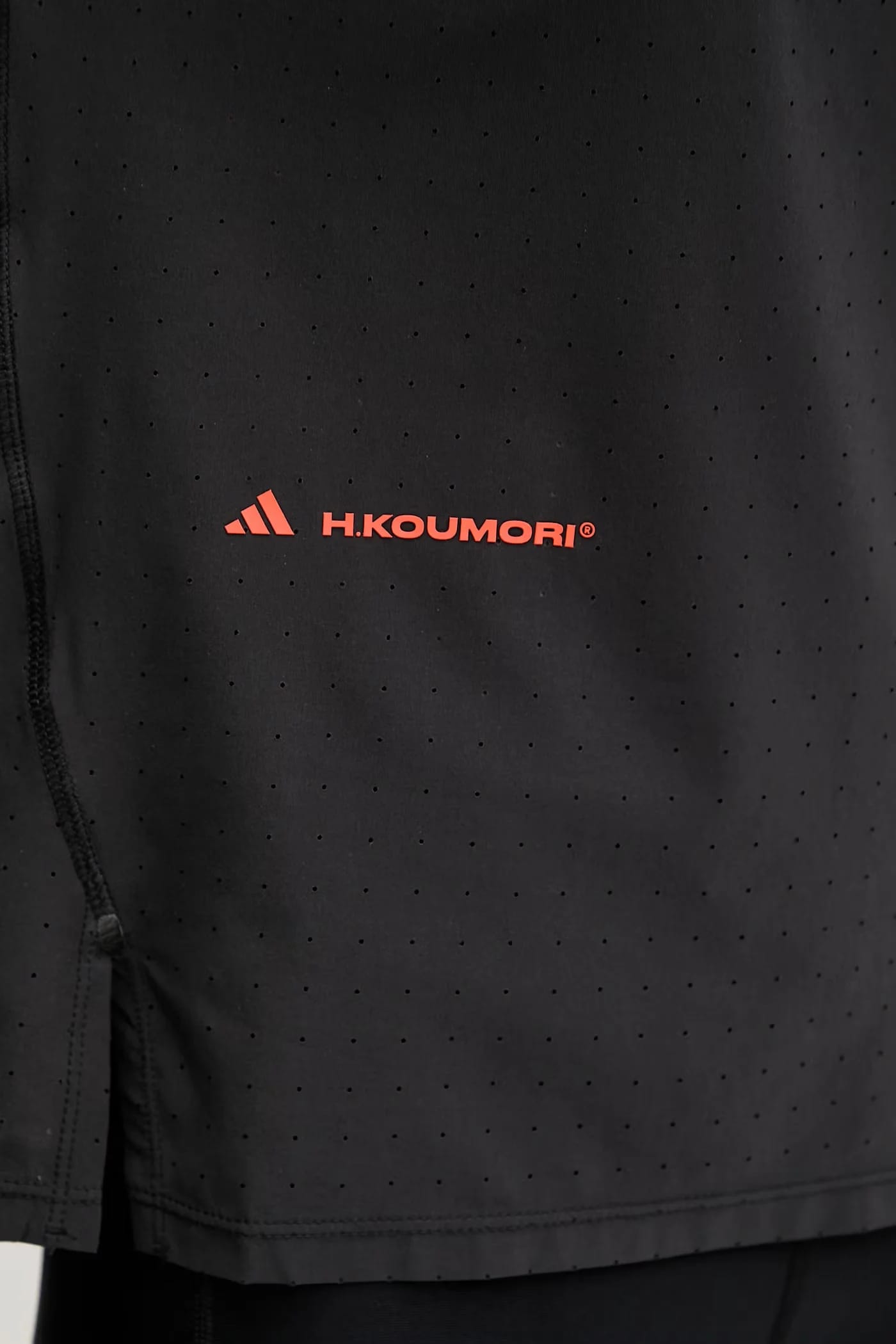 Женский тренировочный топ Adidas x Koumori - фото 5