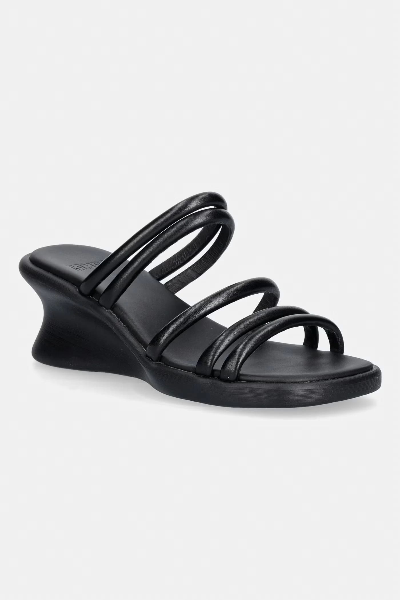 Женские кожаные мюли на танкетке от Louise Sandal