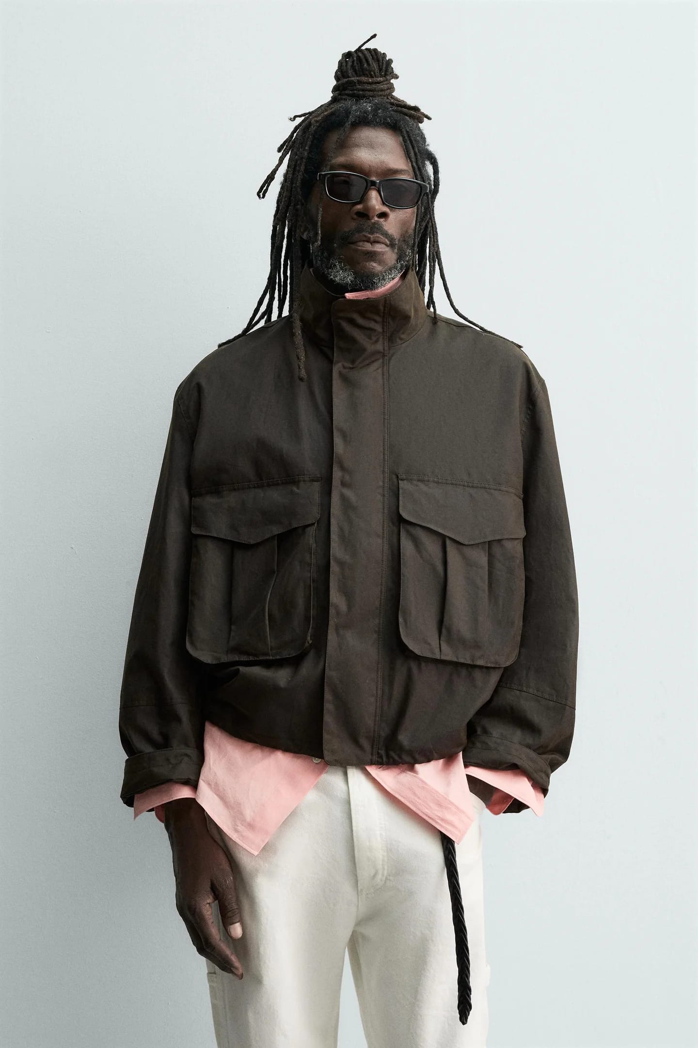 УКОРОЧЕННАЯ КУРТКА С ВОЩЕНОЙ ОТДЕЛКОЙ AARON LEVINE X Zara