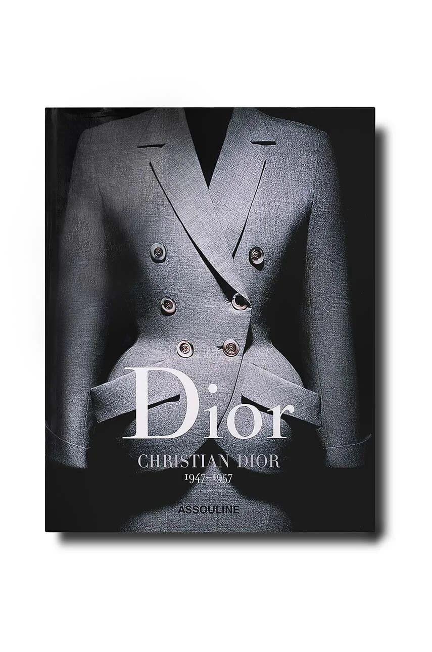 Книга Dior от Christian Dior Оливье Сайяра, английский