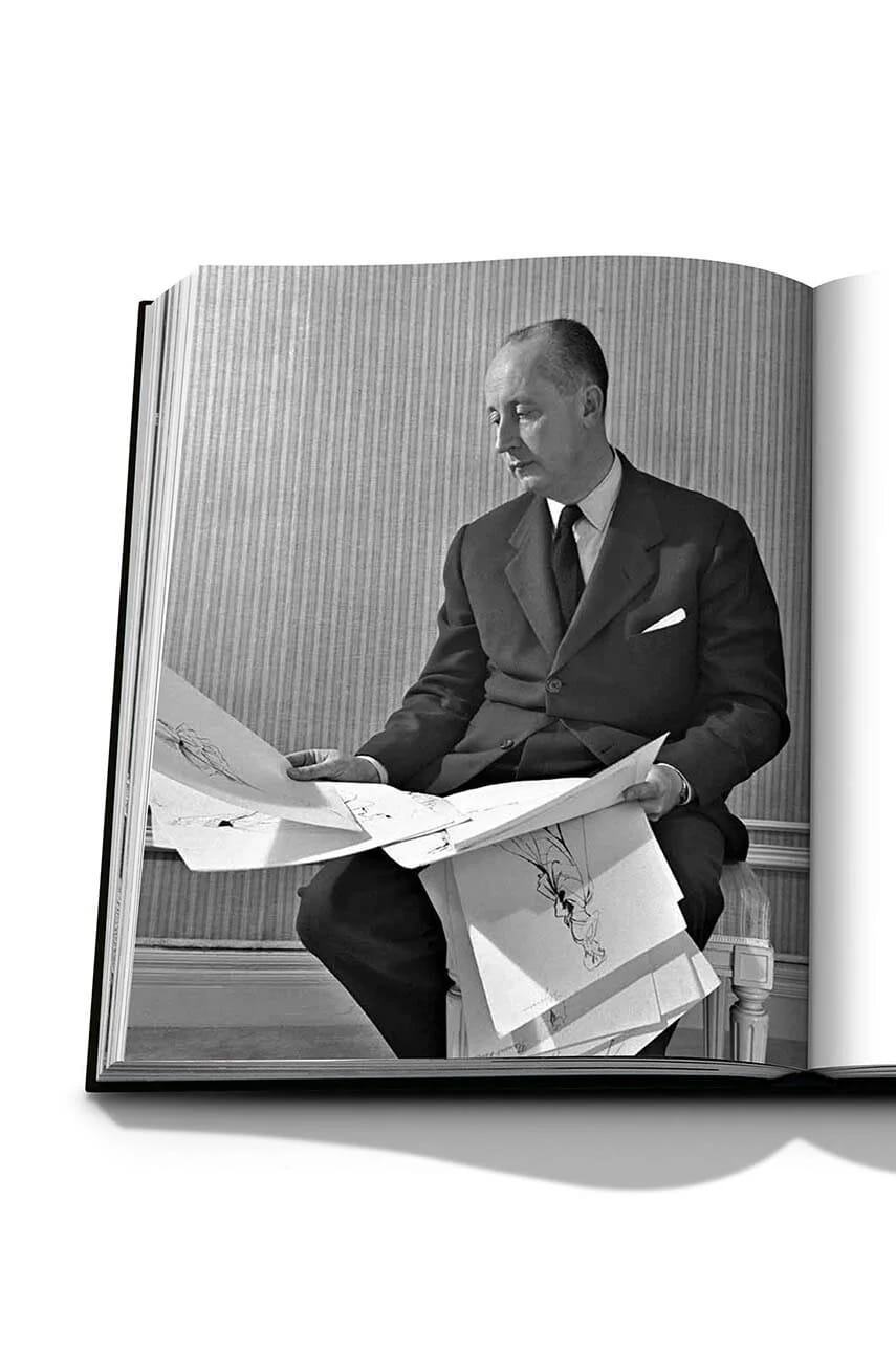Книга Dior от Christian Dior Оливье Сайяра, английский - фото 3