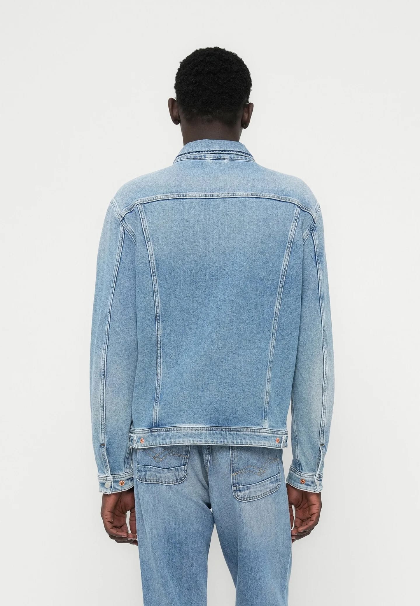 Джинсовая куртка - фото 4