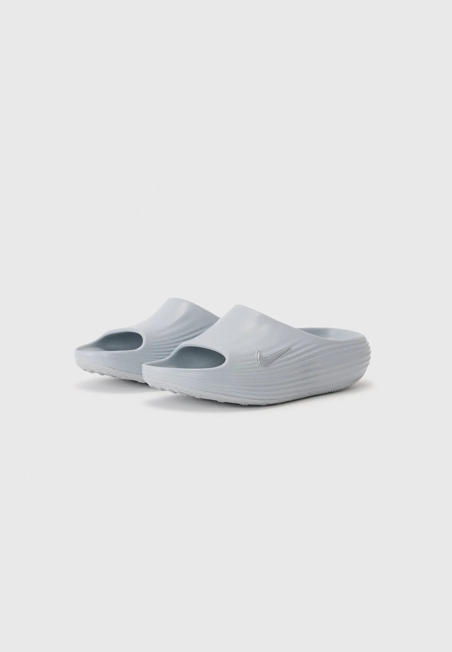 REJUVEN8 UNISEX – Шлепанцы на плоской подошве - фото 2