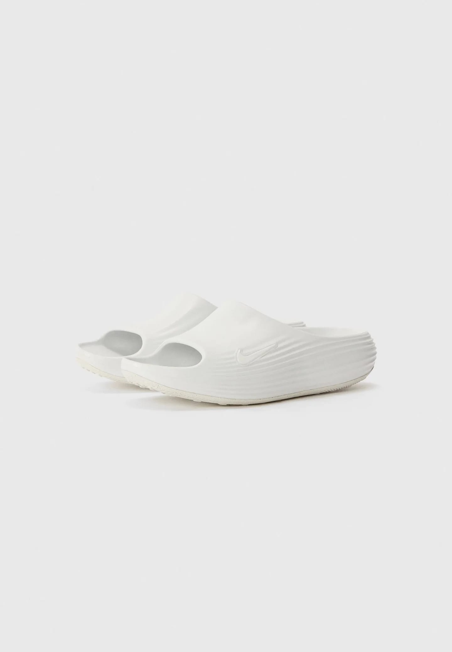 REJUVEN8 UNISEX – Шлепанцы на плоской подошве - фото 2