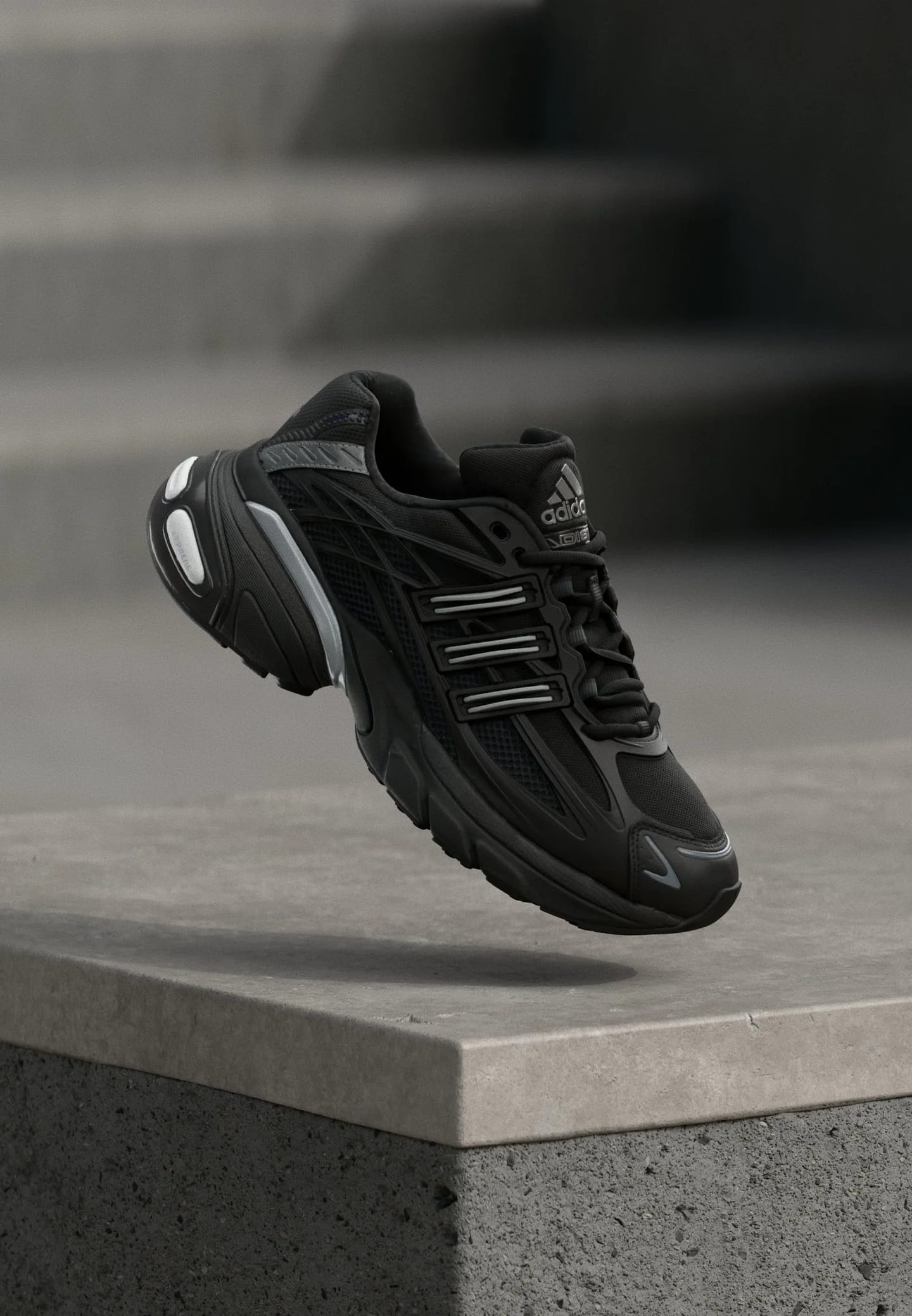 ADISTAR XLG 2.0 UNISEX - Кроссовки низкие