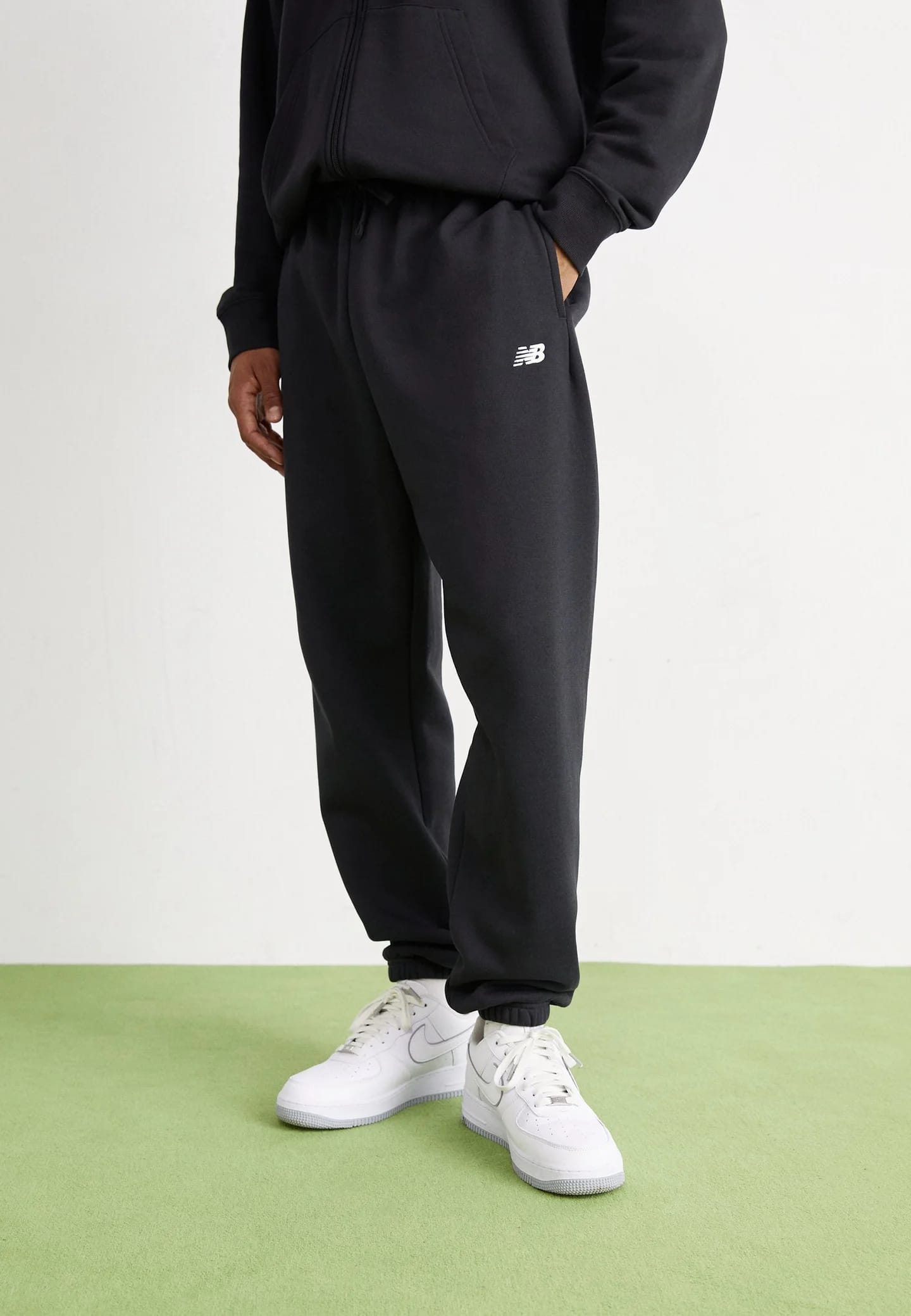SPORT ESSENTIALS FLEECE JOGGER - Тренировочные брюки
