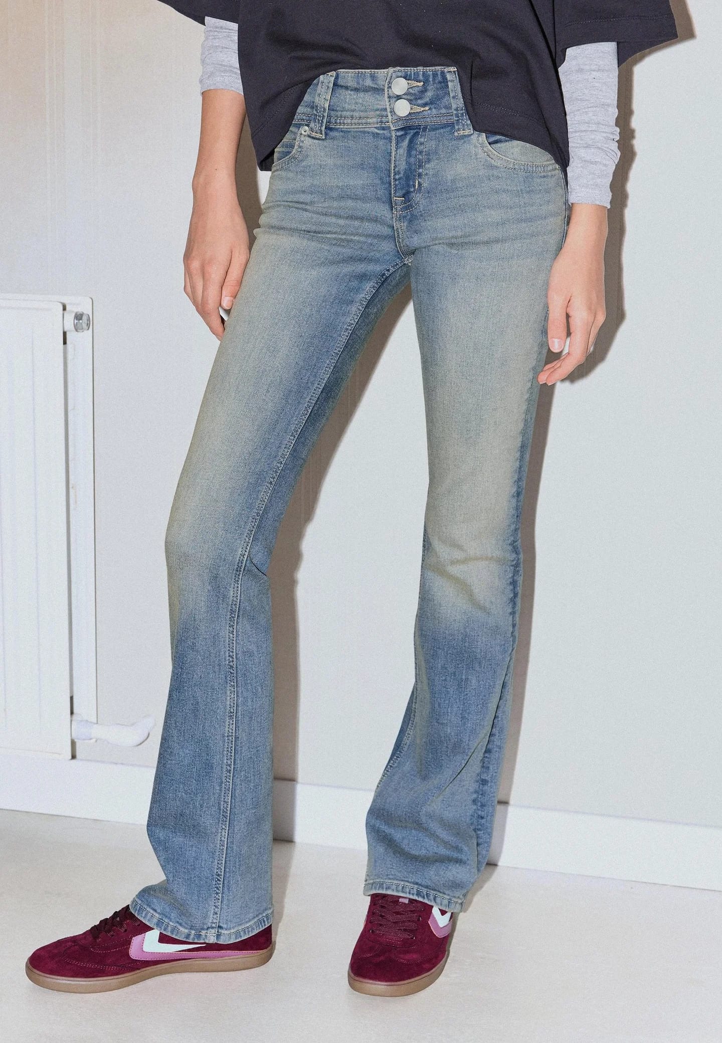 Джинсы Bootcut - фото 2