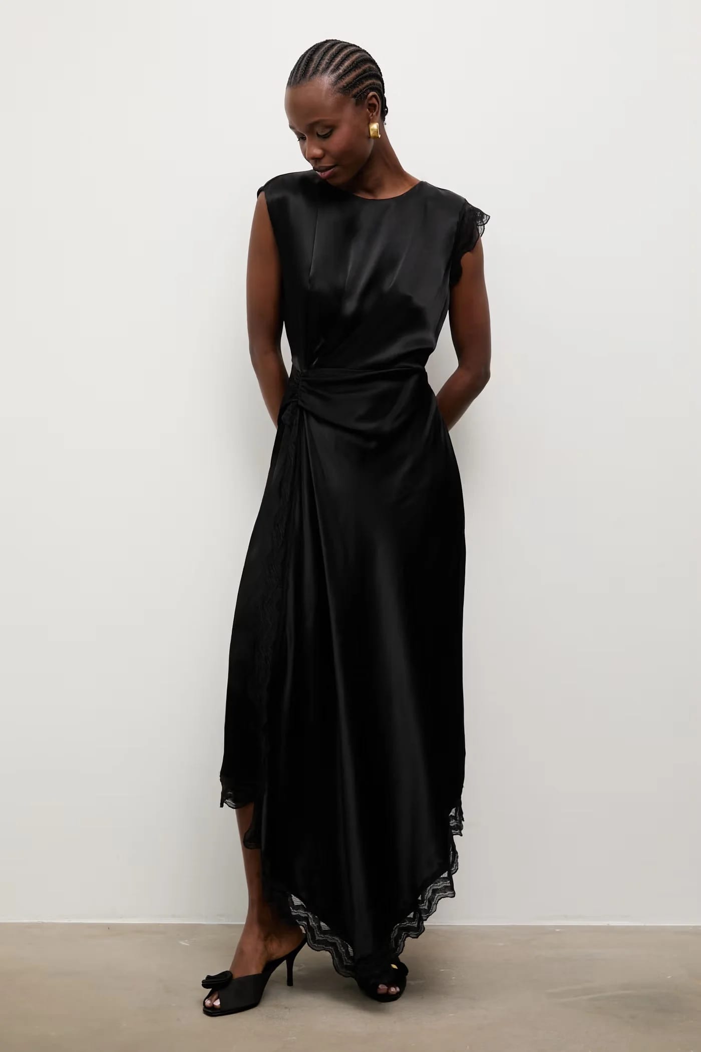 Асимметричное платье
