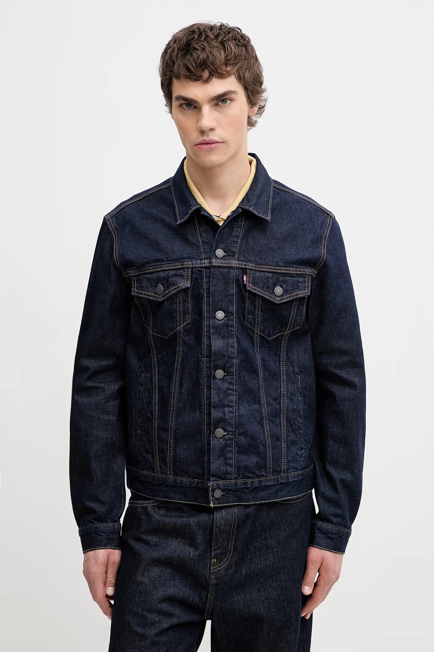 THE TRUCKER JACKET мужская джинсовая куртка