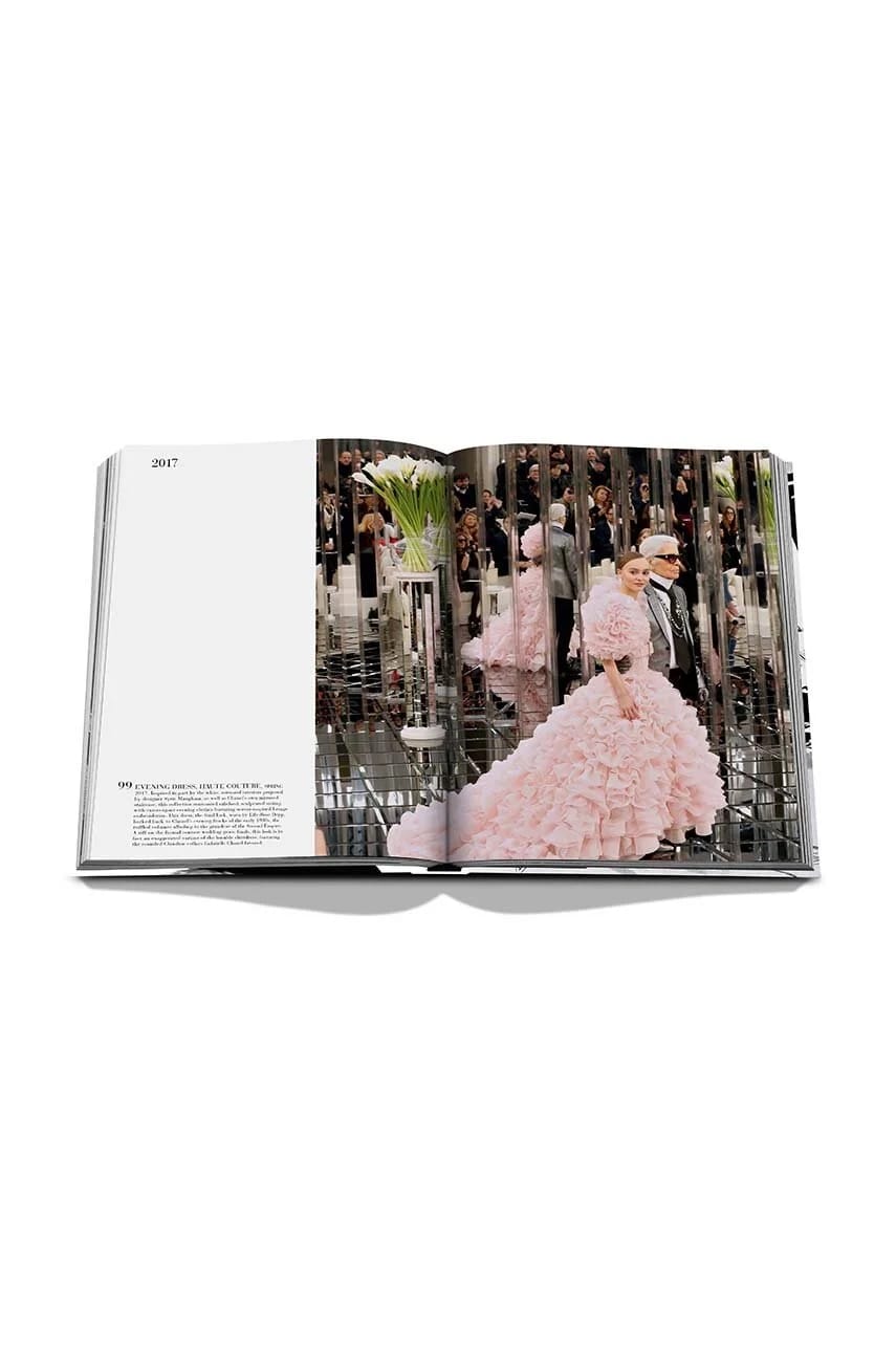 Книга Chanel: Легенда об иконе Александра Фьюри, английский - фото 11