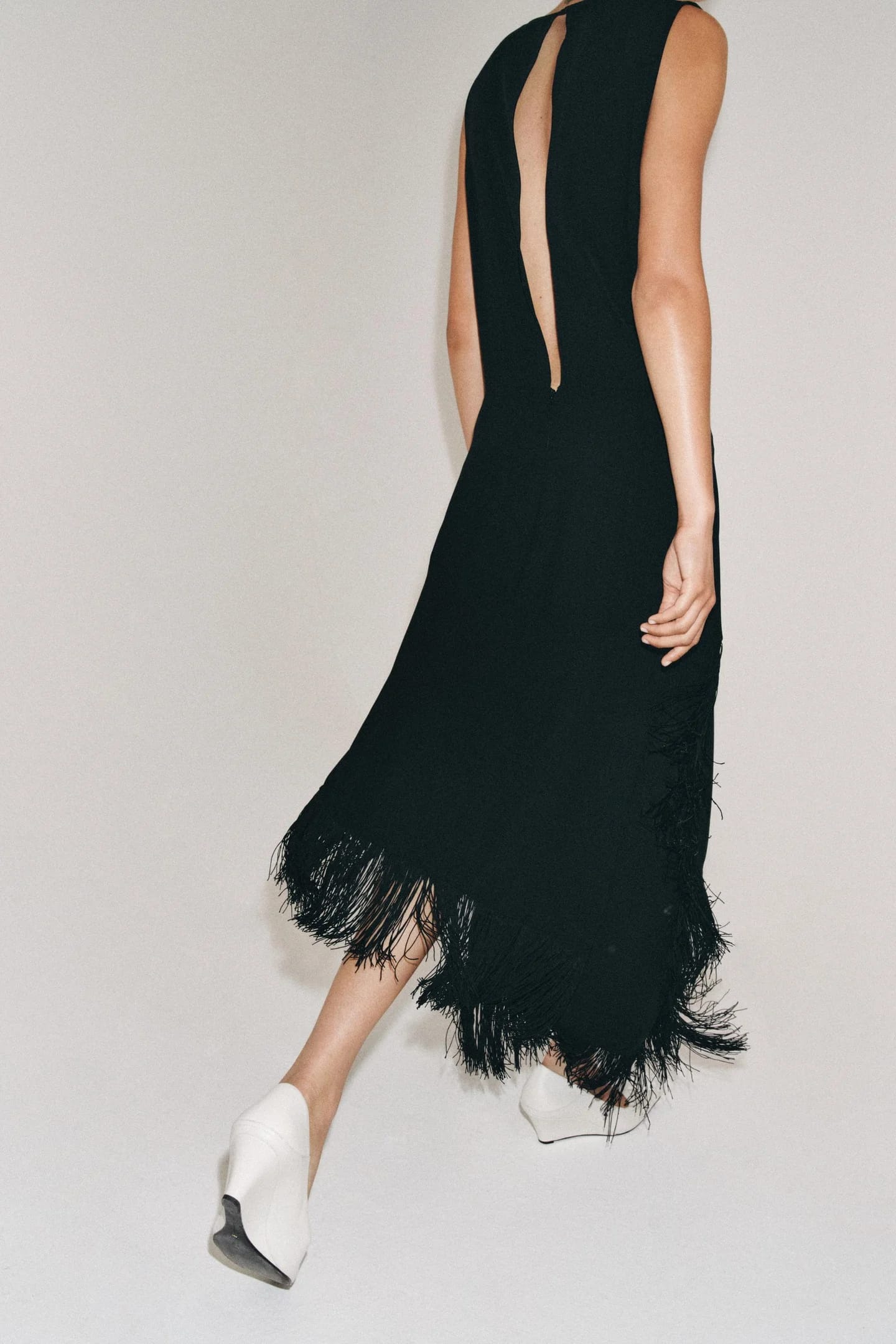 АСИММЕТРИЧНОЕ ПЛАТЬЕ С БАХЛОЙ ZW COLLECTION