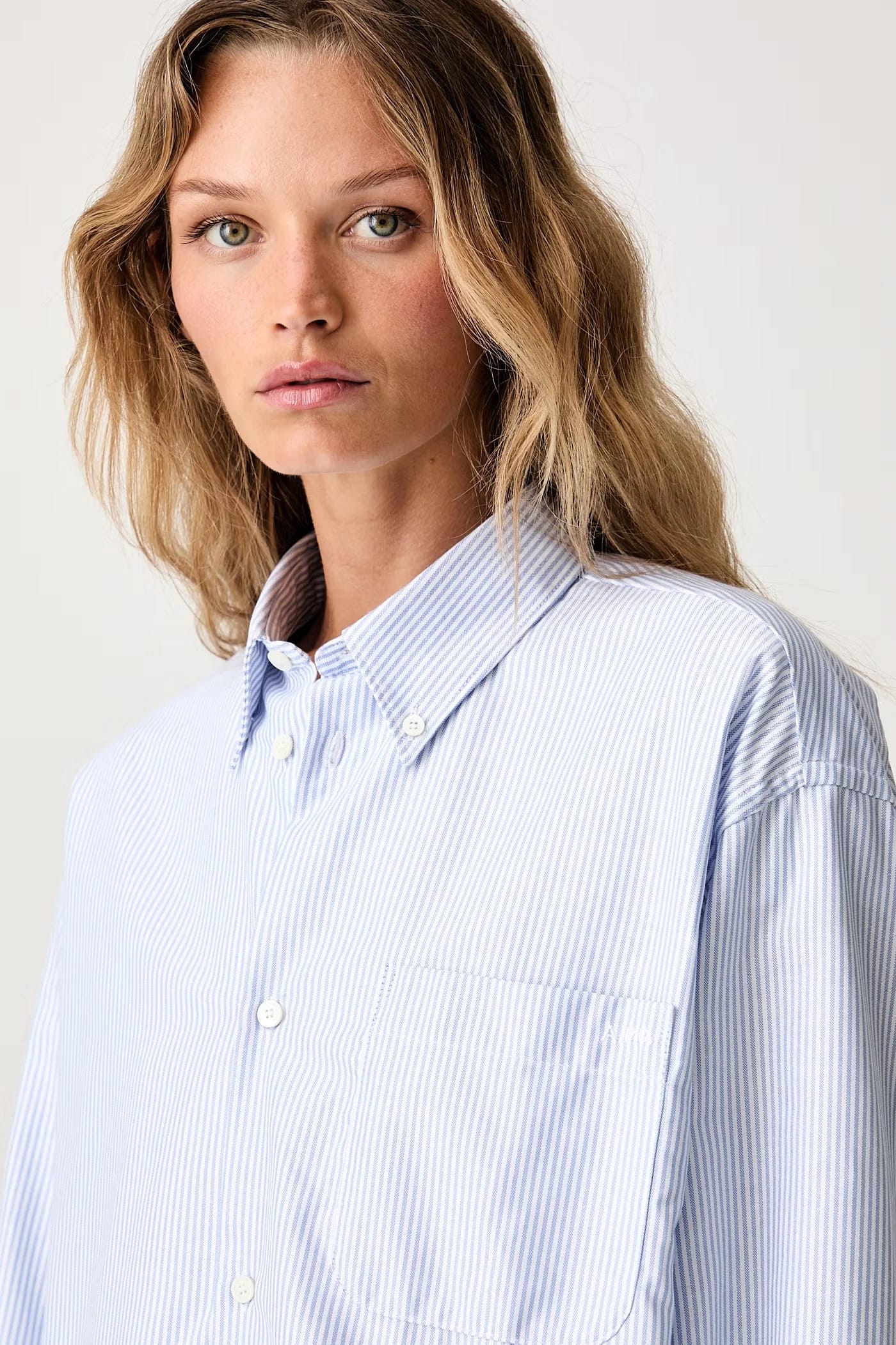 Chemise Sophia женская рубашка из хлопка на пуговицах с логотипом - фото 4