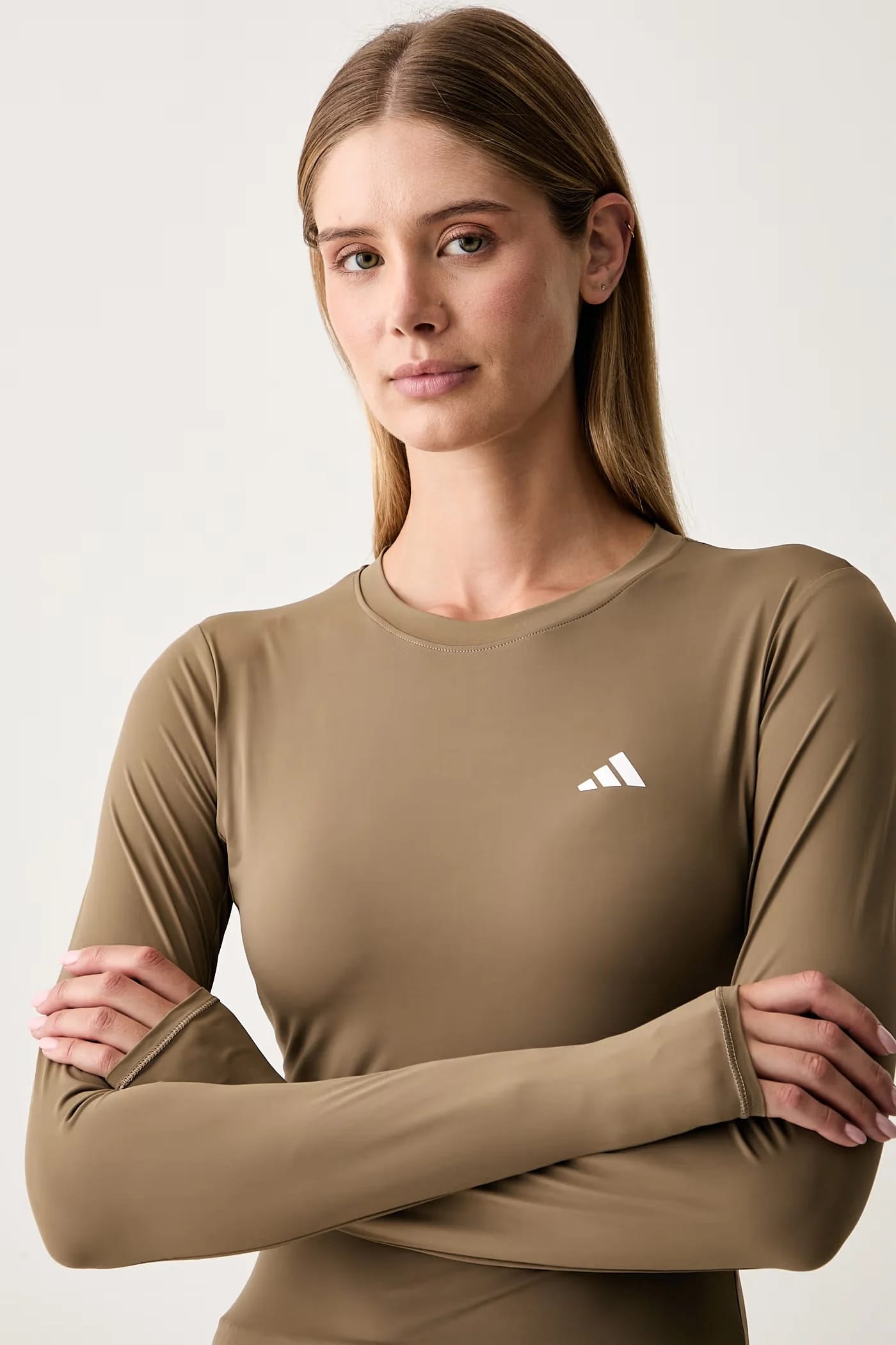 Женская тренировочная футболка Essentials с длинным рукавом - фото 4