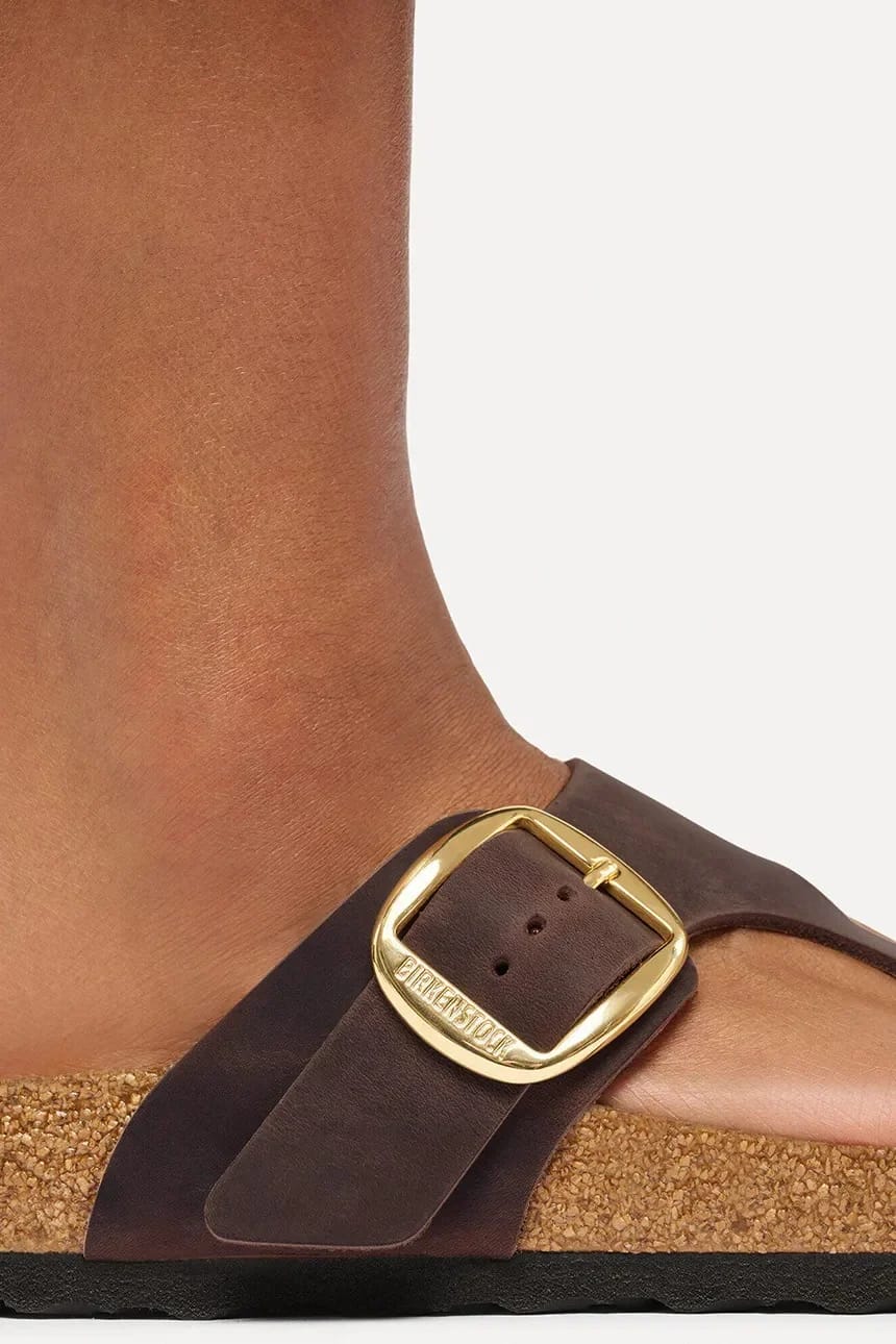 Женские кожаные шлепанцы Gizeh Big Buckle Oiled Leather - фото 7