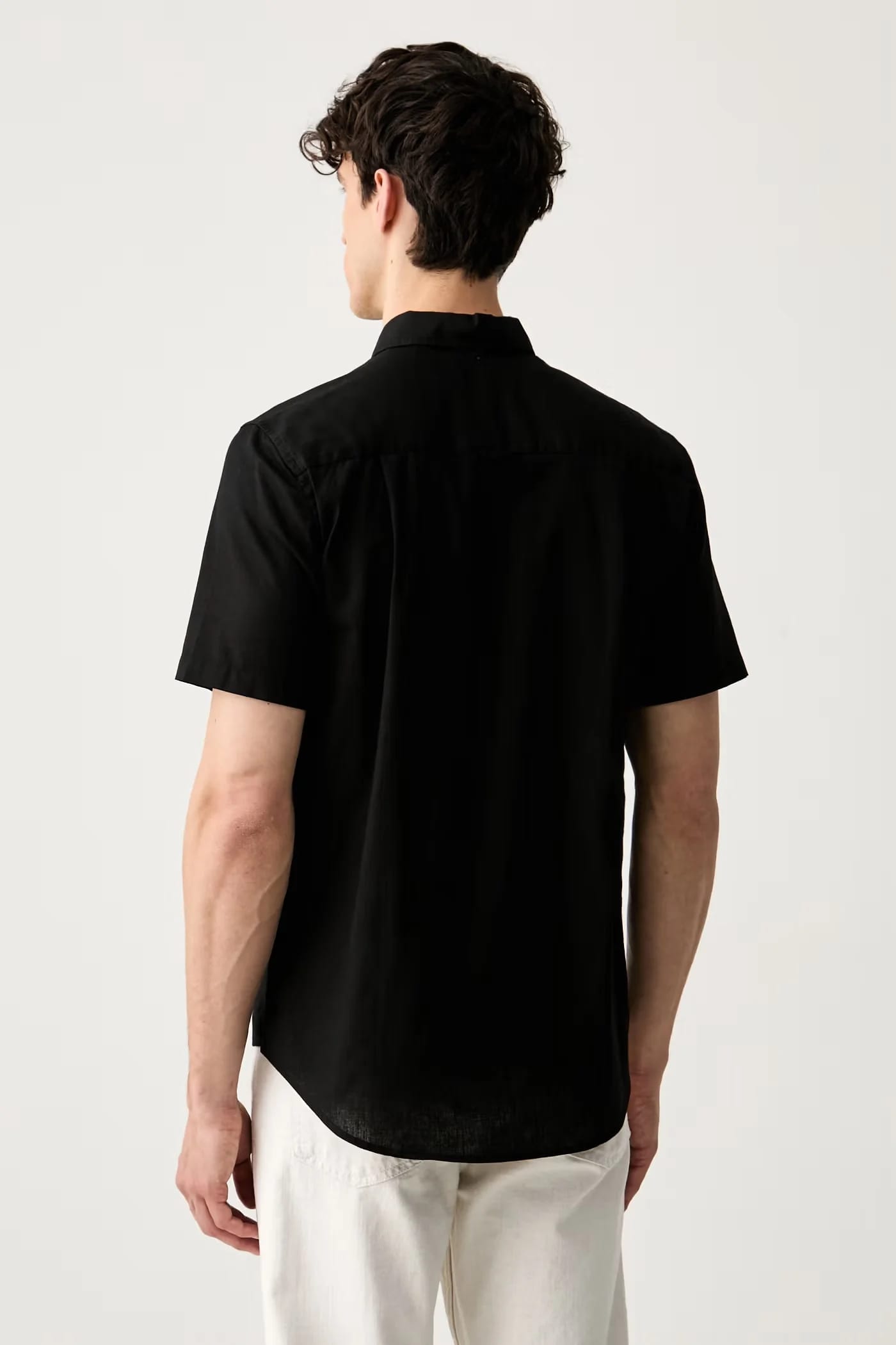 Мужская рубашка из льна LINEN BLEND SS - фото 3