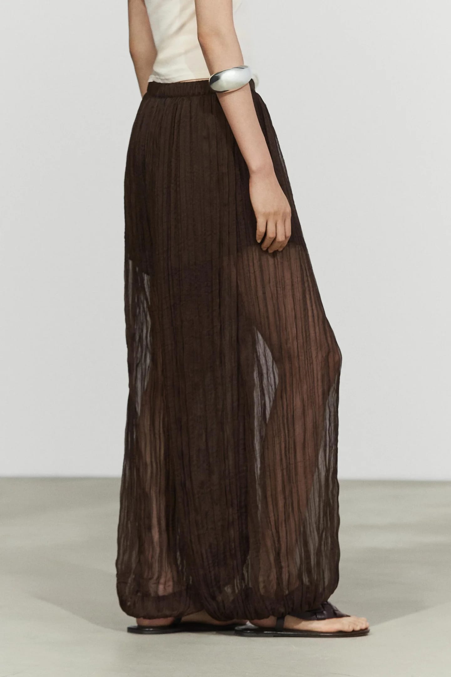 Свободные брюки в стиле Total Look. - фото 9