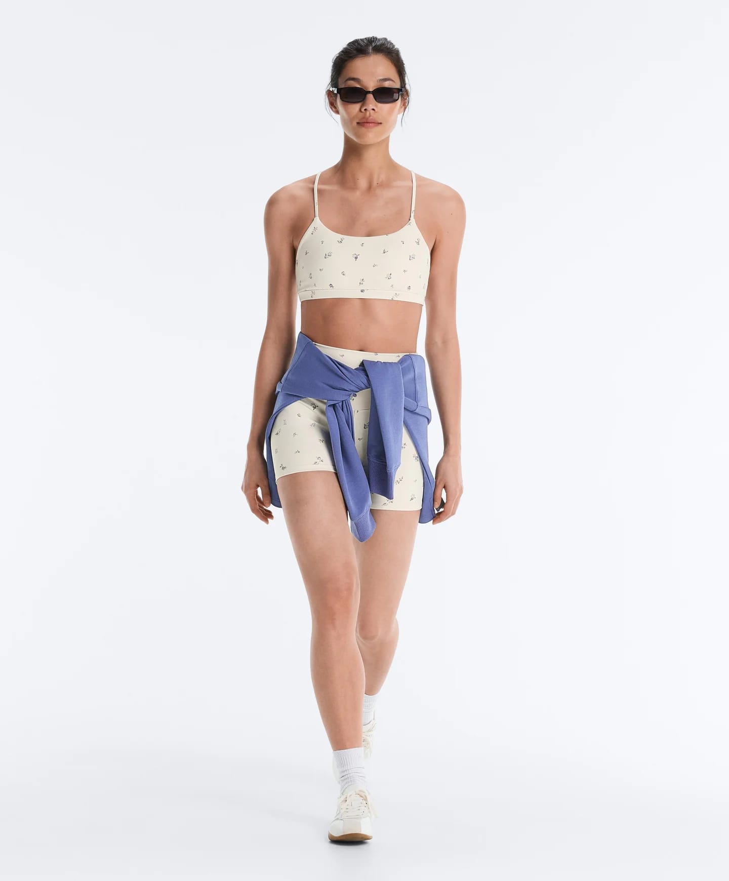 Шорты Total Look Evermove 10 см с цветами цвета экрю - фото 7