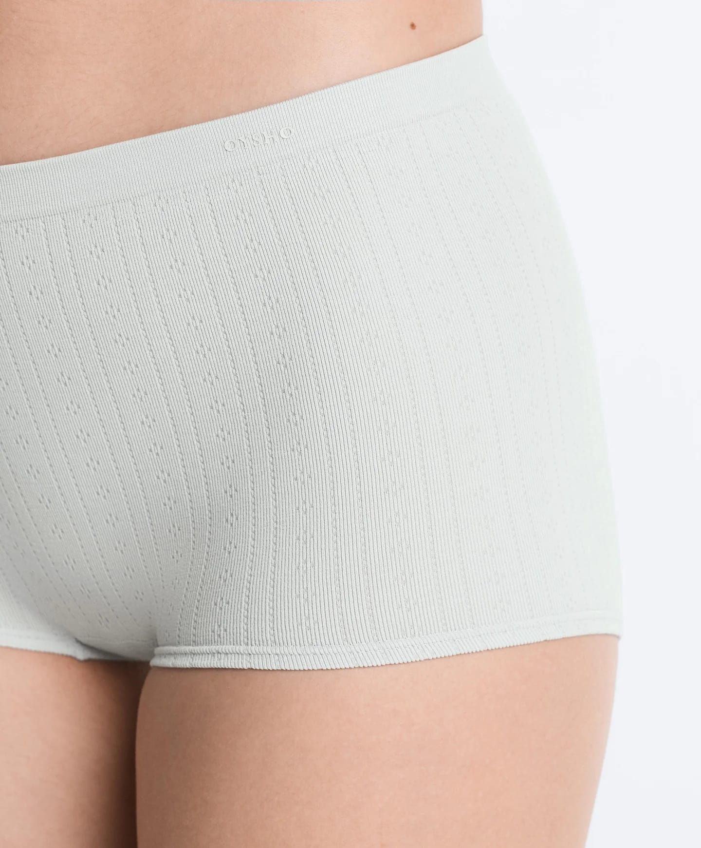 Комплект из 2 бесшовных трусиков-коротких трусиков Soft Touch с ажурными деталями. - фото 4